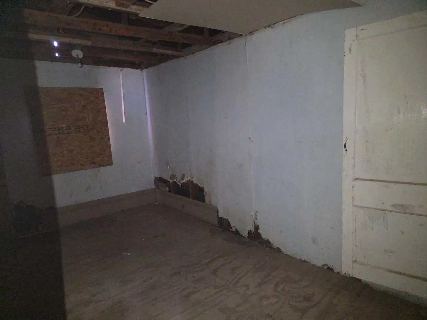 Single Family Residence For Sale in Coleman County , 1015 S Pecos Street, Coleman, Texas 76834, 2 Bedroom, 1 Bathroom, Garage spaces, 986 Sqft, built in 1950, mls#21398939, Real Estate Agent in Coleman, Homes For Sale in Coleman county, Homes For Sale in Coleman, Realtor in Coleman Texas, Real Estate Brokerage Independent Realty Texas, Luminita Cordes Realtor