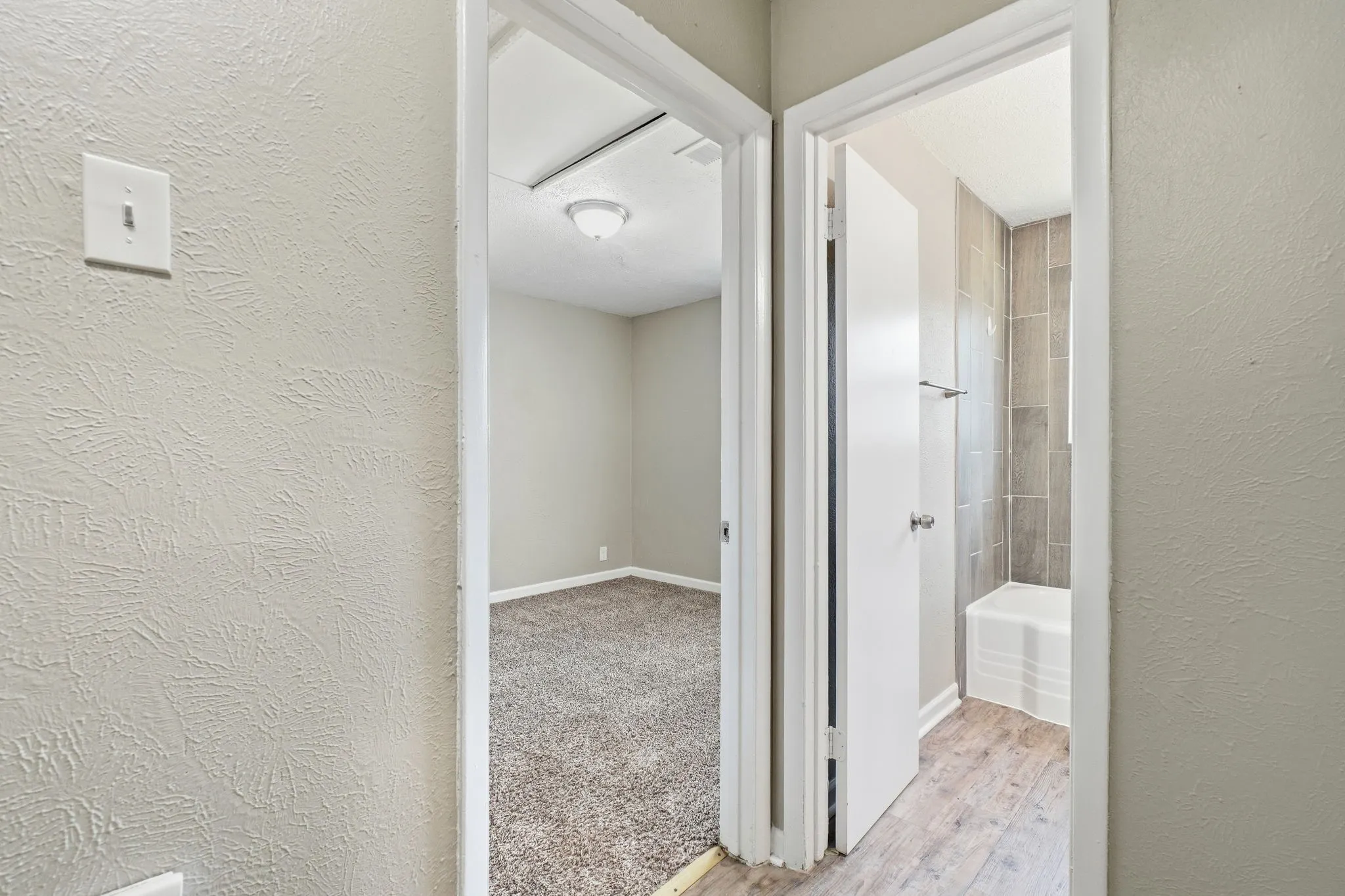 Single Family Residence For Sale in Dallas County , 2740 Blue Ridge Drive, Mesquite, Texas 75150, 3 Bedroom, 1 Bathroom, Garage spaces, 1,209 Sqft, built in 1960, mls#21338097, Real Estate Agent in Mesquite, Homes For Sale in Dallas county, Homes For Sale in Mesquite, Realtor in Mesquite Texas, Real Estate Brokerage Independent Realty Texas, Luminita Cordes Realtor