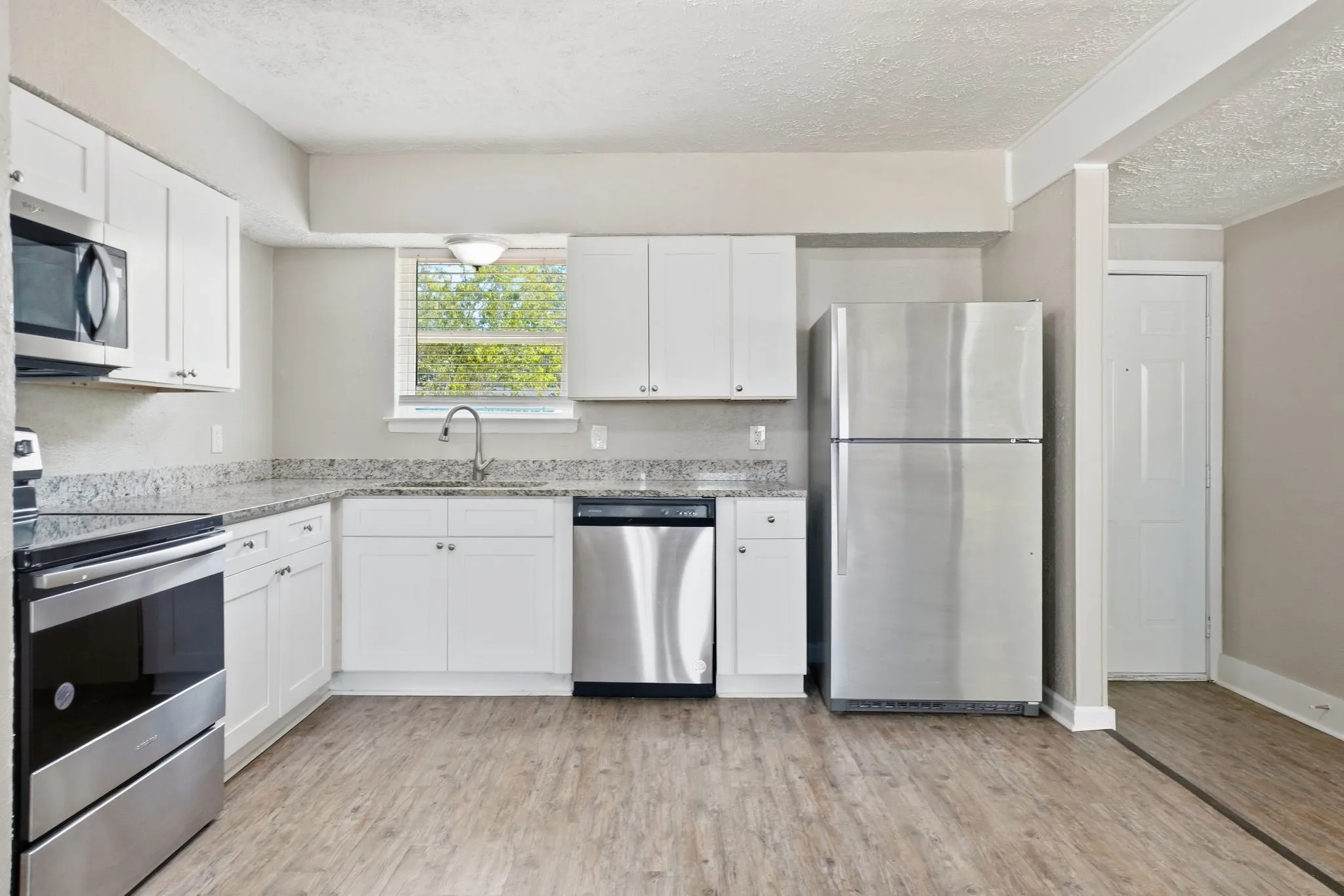 Single Family Residence For Sale in Dallas County , 2740 Blue Ridge Drive, Mesquite, Texas 75150, 3 Bedroom, 1 Bathroom, Garage spaces, 1,209 Sqft, built in 1960, mls#21338097, Real Estate Agent in Mesquite, Homes For Sale in Dallas county, Homes For Sale in Mesquite, Realtor in Mesquite Texas, Real Estate Brokerage Independent Realty Texas, Luminita Cordes Realtor