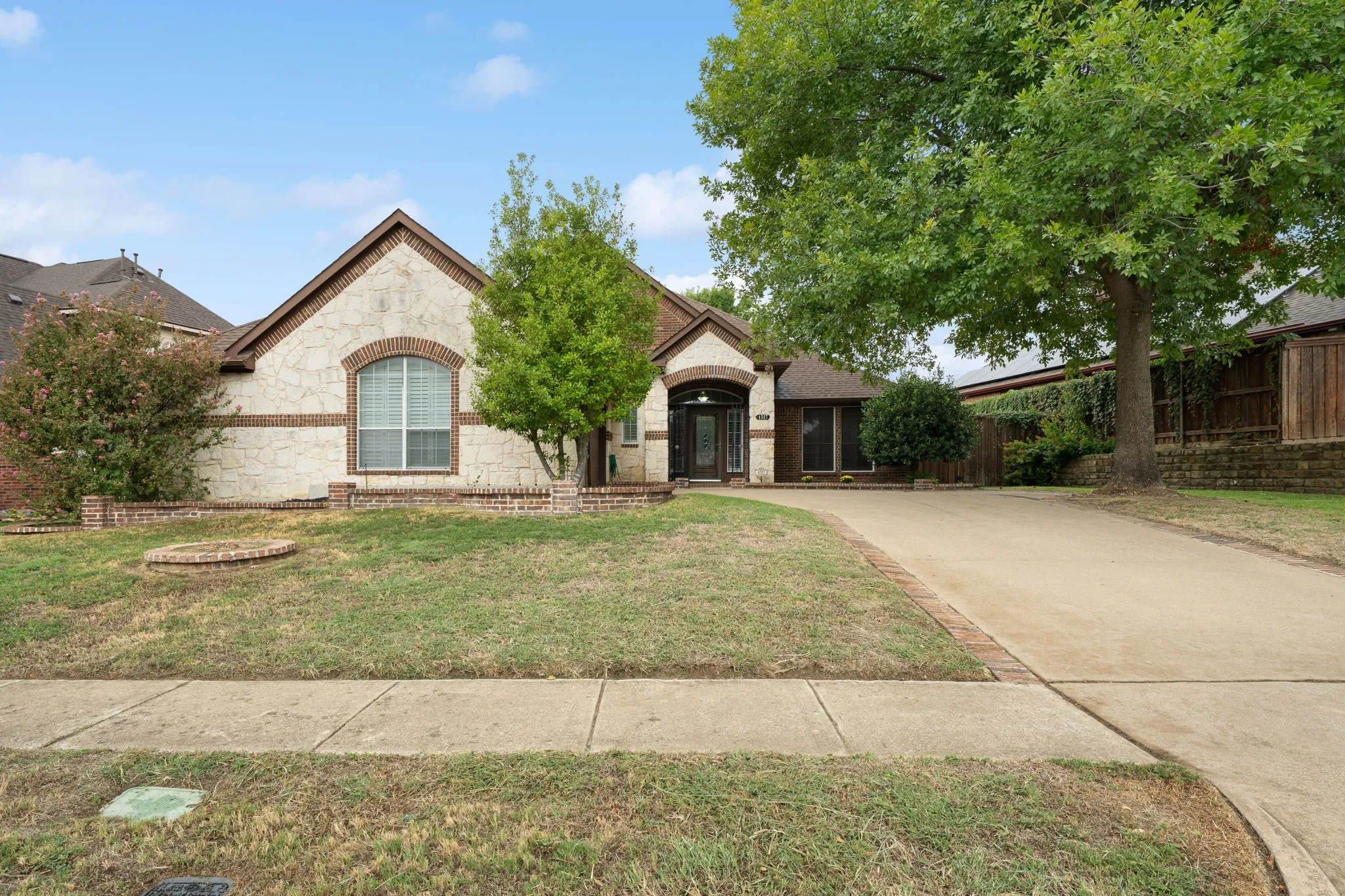 Single Family Residence For Sale in Dallas County , 4317 Glenridge Drive, Rowlett, Texas 75088, 4 Bedroom, 4 Bathroom, 2 Garage spaces, 2,741 Sqft, built in 2004, mls#21398258, Real Estate Agent in Rowlett, Homes For Sale in Dallas county, Homes For Sale in Rowlett, Realtor in Rowlett Texas, Real Estate Brokerage Independent Realty Texas, Luminita Cordes Realtor