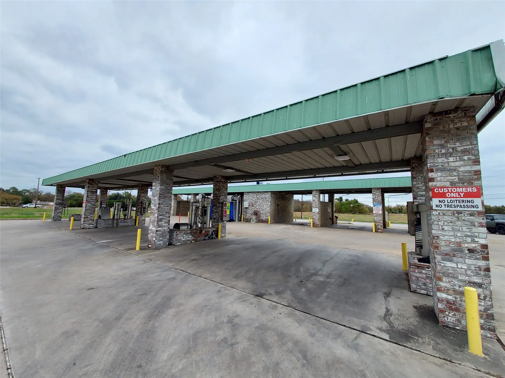 Business For Sale in Hunt County , 5000 Benton Street, Greenville, Texas 75402, 0, 0, Garage spaces, 0 Sqft, built in 1995, mls#21398952, Real Estate Agent in Greenville, Homes For Sale in Hunt county, Homes For Sale in Greenville, Realtor in Greenville Texas, Real Estate Brokerage Independent Realty Texas, Luminita Cordes Realtor