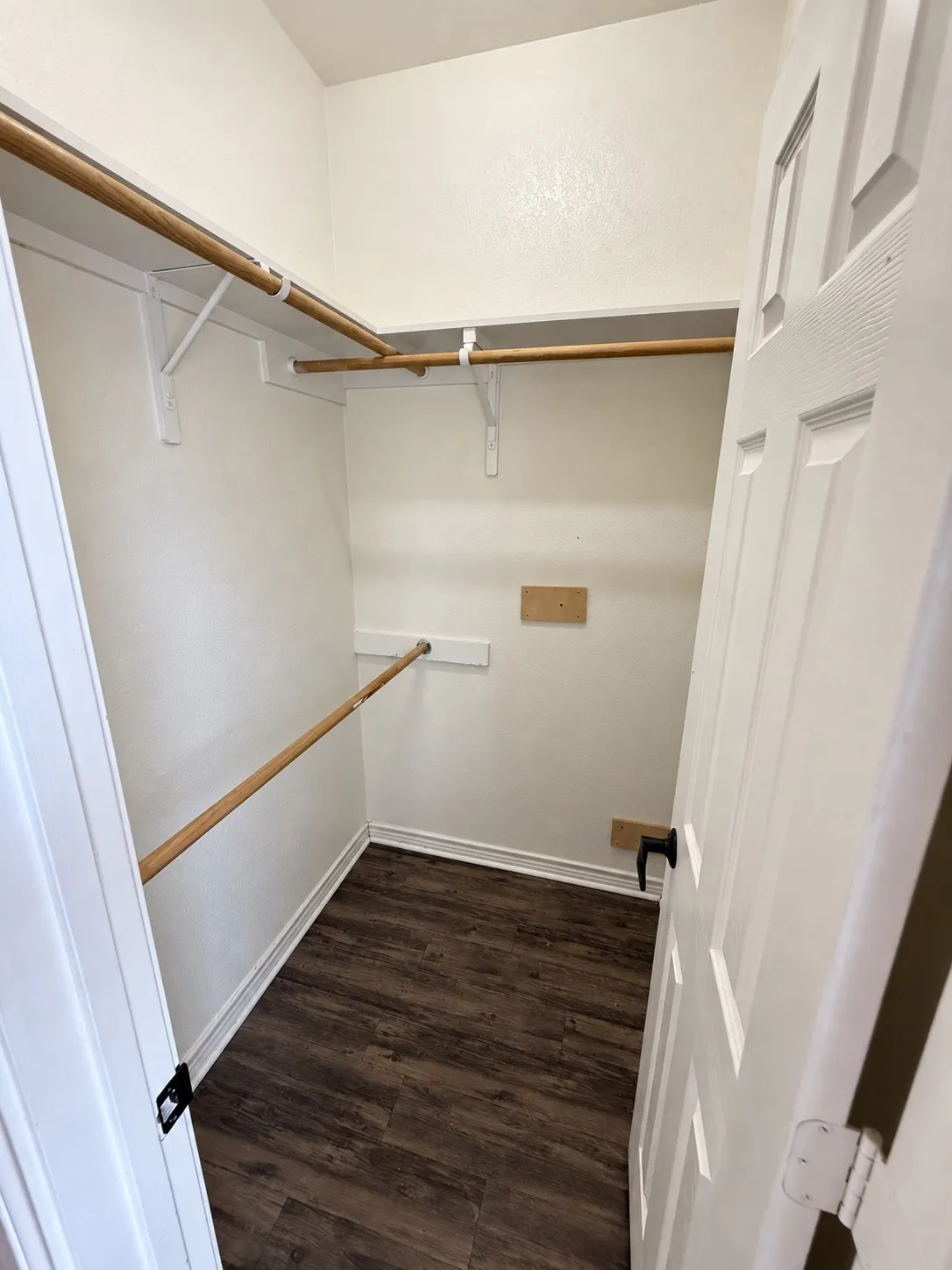 Single Family Residence For Sale in Mc Lennan County , 221 Gurley Lane, Waco, Texas 76706, 6 Bedroom, 4 Bathroom, Garage spaces, 2,205 Sqft, built in 2006, mls#21394298, Real Estate Agent in Waco, Homes For Sale in Mc Lennan county, Homes For Sale in Waco, Realtor in Waco Texas, Real Estate Brokerage Independent Realty Texas, Luminita Cordes Realtor