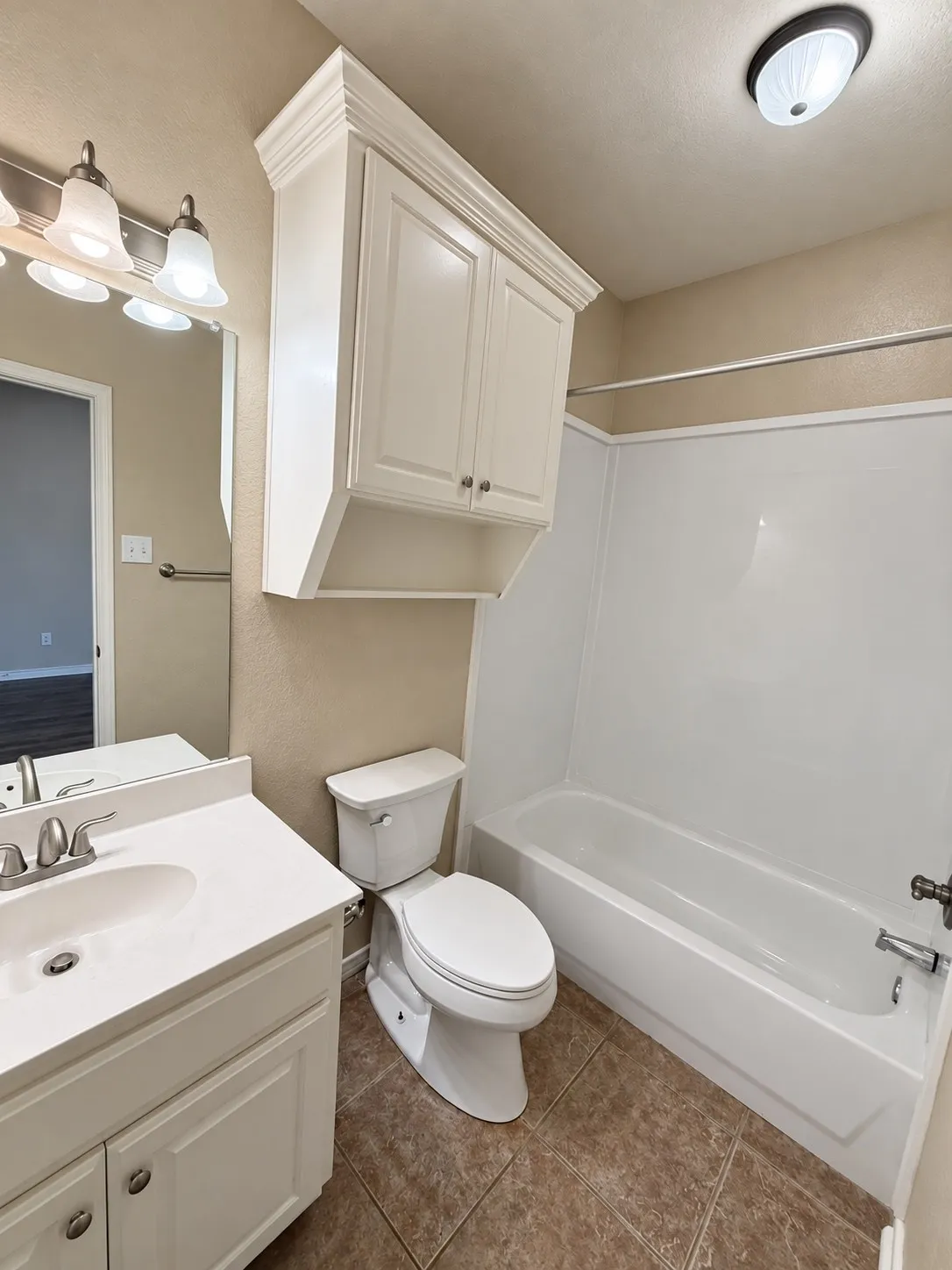 Single Family Residence For Sale in Mc Lennan County , 221 Gurley Lane, Waco, Texas 76706, 6 Bedroom, 4 Bathroom, Garage spaces, 2,205 Sqft, built in 2006, mls#21394298, Real Estate Agent in Waco, Homes For Sale in Mc Lennan county, Homes For Sale in Waco, Realtor in Waco Texas, Real Estate Brokerage Independent Realty Texas, Luminita Cordes Realtor