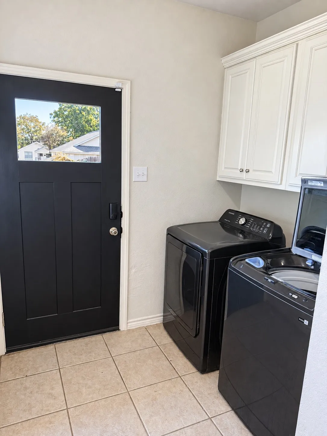 Single Family Residence For Sale in Mc Lennan County , 221 Gurley Lane, Waco, Texas 76706, 6 Bedroom, 4 Bathroom, Garage spaces, 2,205 Sqft, built in 2006, mls#21394298, Real Estate Agent in Waco, Homes For Sale in Mc Lennan county, Homes For Sale in Waco, Realtor in Waco Texas, Real Estate Brokerage Independent Realty Texas, Luminita Cordes Realtor