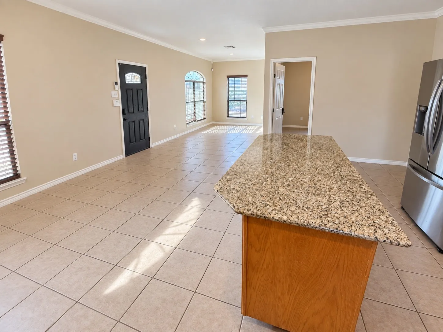 Single Family Residence For Sale in Mc Lennan County , 221 Gurley Lane, Waco, Texas 76706, 6 Bedroom, 4 Bathroom, Garage spaces, 2,205 Sqft, built in 2006, mls#21394298, Real Estate Agent in Waco, Homes For Sale in Mc Lennan county, Homes For Sale in Waco, Realtor in Waco Texas, Real Estate Brokerage Independent Realty Texas, Luminita Cordes Realtor