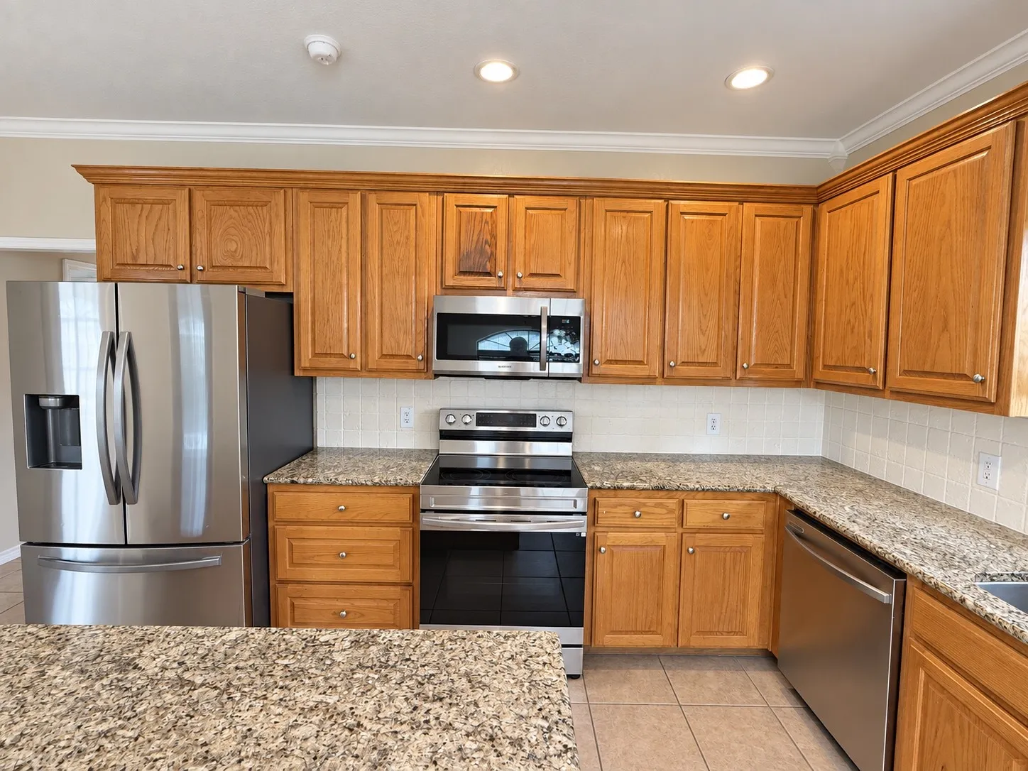 Single Family Residence For Sale in Mc Lennan County , 221 Gurley Lane, Waco, Texas 76706, 6 Bedroom, 4 Bathroom, Garage spaces, 2,205 Sqft, built in 2006, mls#21394298, Real Estate Agent in Waco, Homes For Sale in Mc Lennan county, Homes For Sale in Waco, Realtor in Waco Texas, Real Estate Brokerage Independent Realty Texas, Luminita Cordes Realtor