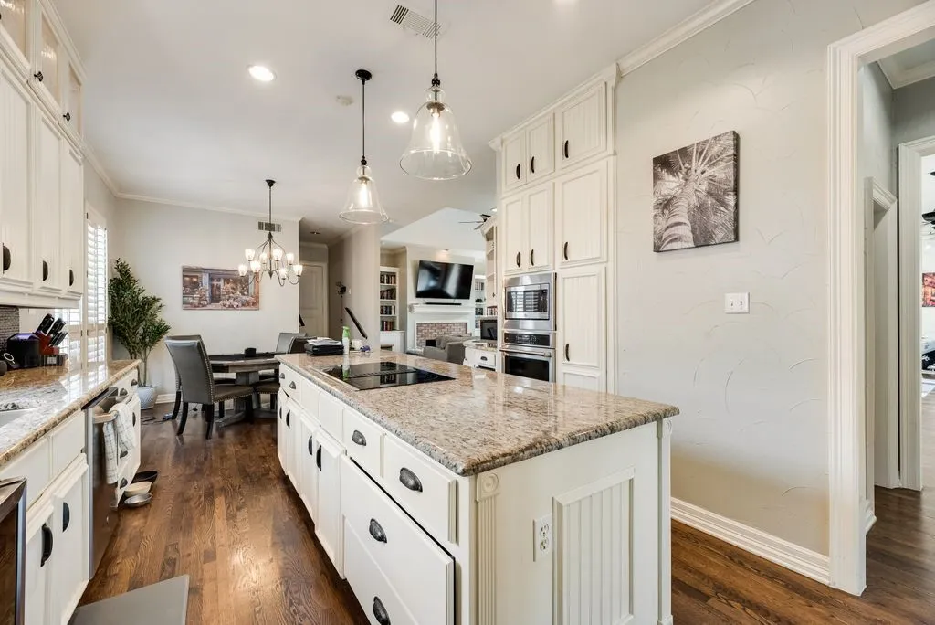 Single Family Residence For Sale in Dallas County , 2217 Clearspring Drive S, Irving, Texas 75063, 4 Bedroom, 4 Bathroom, 3 Garage spaces, 3,569 Sqft, built in 1988, mls#21397881, Real Estate Agent in Irving, Homes For Sale in Dallas county, Homes For Sale in Irving, Realtor in Irving Texas, Real Estate Brokerage Independent Realty Texas, Luminita Cordes Realtor