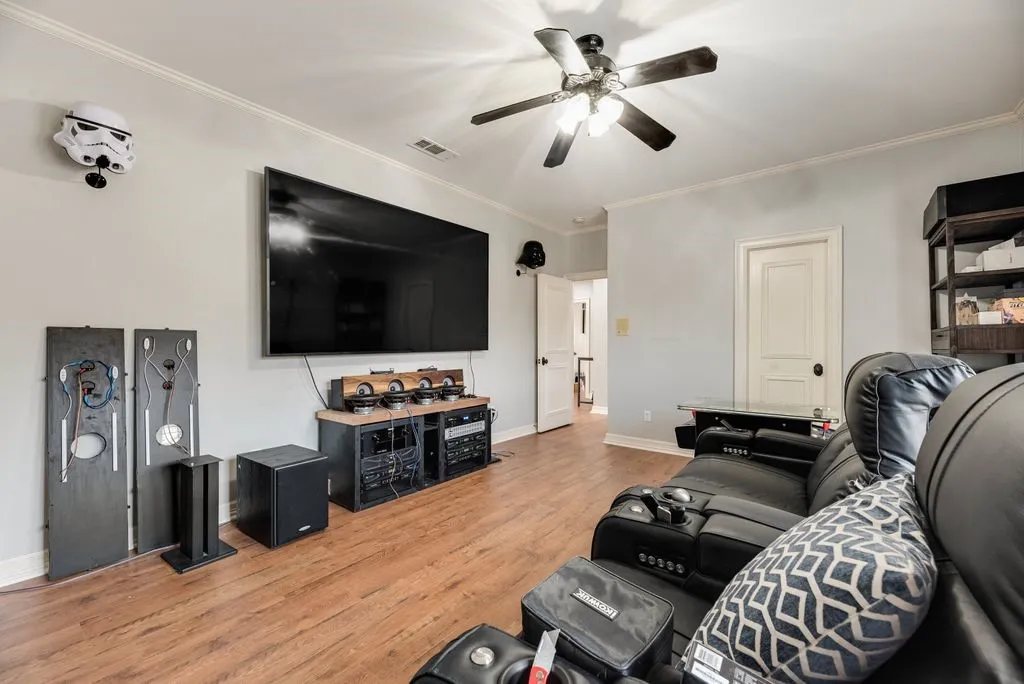 Single Family Residence For Sale in Dallas County , 2217 Clearspring Drive S, Irving, Texas 75063, 4 Bedroom, 4 Bathroom, 3 Garage spaces, 3,569 Sqft, built in 1988, mls#21397881, Real Estate Agent in Irving, Homes For Sale in Dallas county, Homes For Sale in Irving, Realtor in Irving Texas, Real Estate Brokerage Independent Realty Texas, Luminita Cordes Realtor