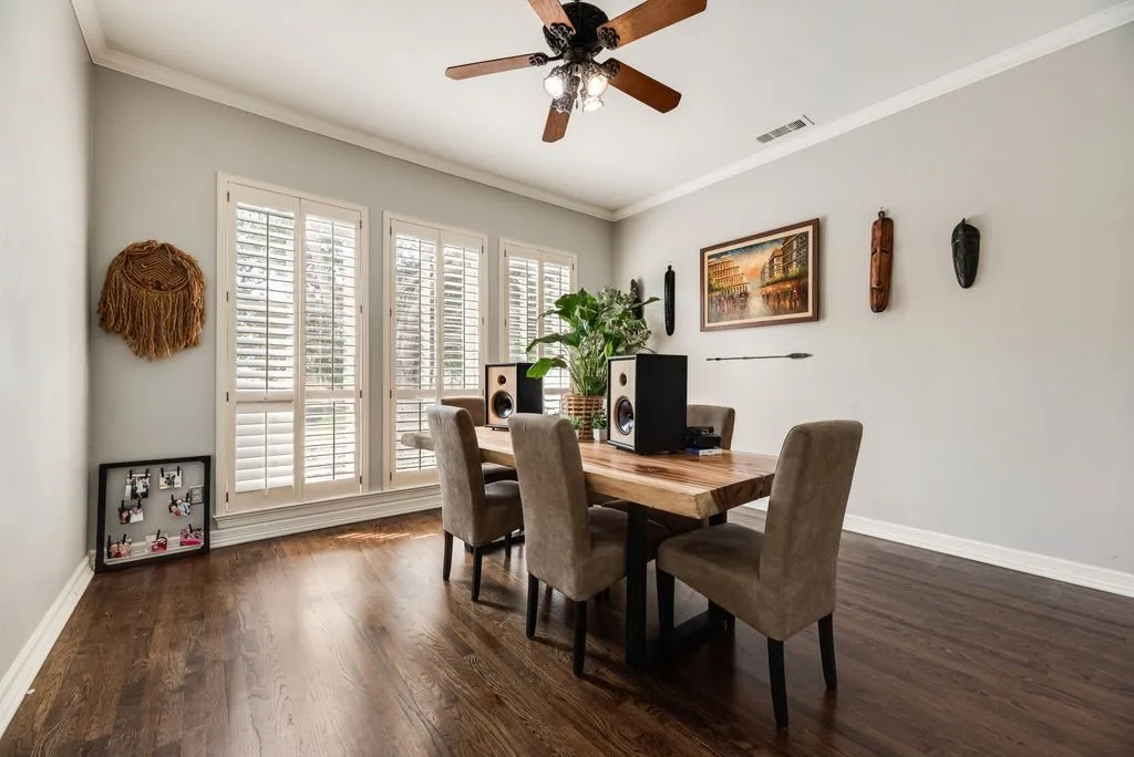Single Family Residence For Sale in Dallas County , 2217 Clearspring Drive S, Irving, Texas 75063, 4 Bedroom, 4 Bathroom, 3 Garage spaces, 3,569 Sqft, built in 1988, mls#21397881, Real Estate Agent in Irving, Homes For Sale in Dallas county, Homes For Sale in Irving, Realtor in Irving Texas, Real Estate Brokerage Independent Realty Texas, Luminita Cordes Realtor