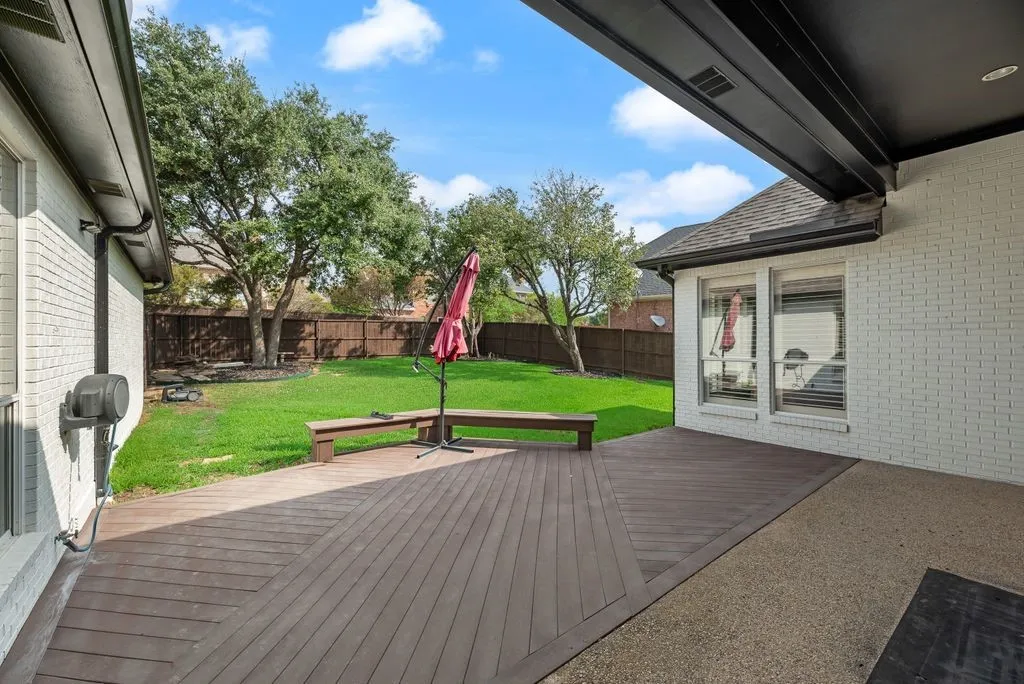 Single Family Residence For Sale in Dallas County , 2217 Clearspring Drive S, Irving, Texas 75063, 4 Bedroom, 4 Bathroom, 3 Garage spaces, 3,569 Sqft, built in 1988, mls#21397881, Real Estate Agent in Irving, Homes For Sale in Dallas county, Homes For Sale in Irving, Realtor in Irving Texas, Real Estate Brokerage Independent Realty Texas, Luminita Cordes Realtor