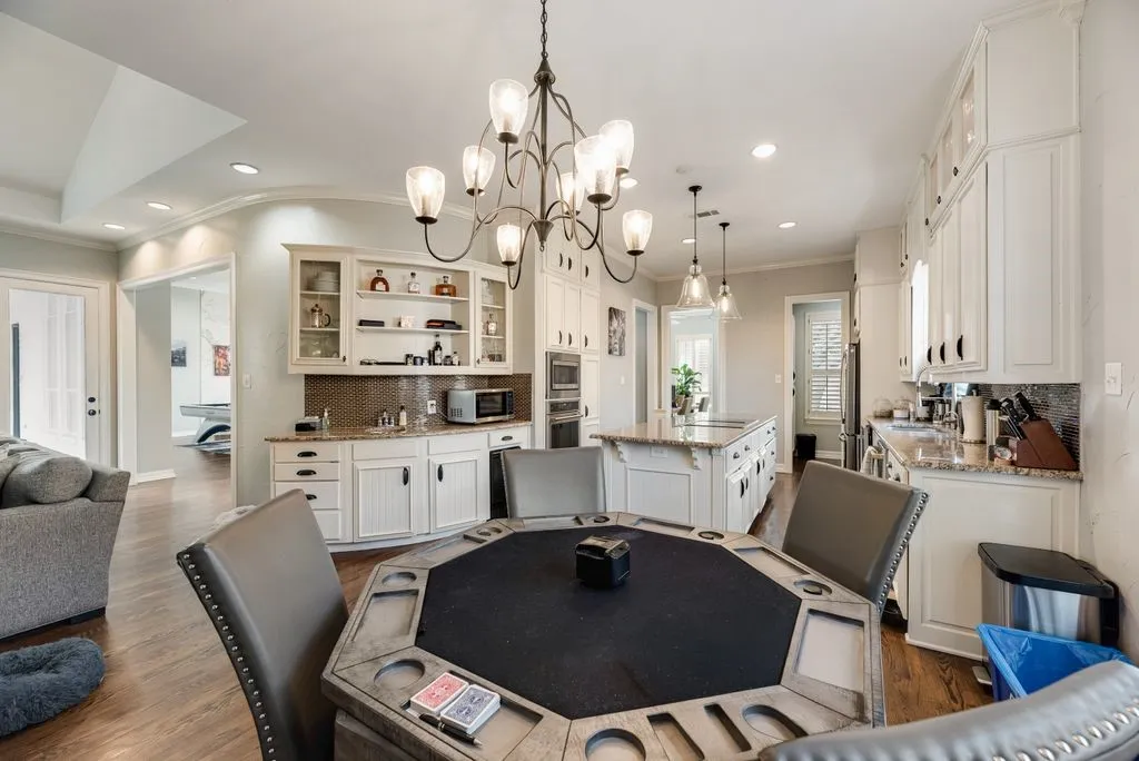 Single Family Residence For Sale in Dallas County , 2217 Clearspring Drive S, Irving, Texas 75063, 4 Bedroom, 4 Bathroom, 3 Garage spaces, 3,569 Sqft, built in 1988, mls#21397881, Real Estate Agent in Irving, Homes For Sale in Dallas county, Homes For Sale in Irving, Realtor in Irving Texas, Real Estate Brokerage Independent Realty Texas, Luminita Cordes Realtor