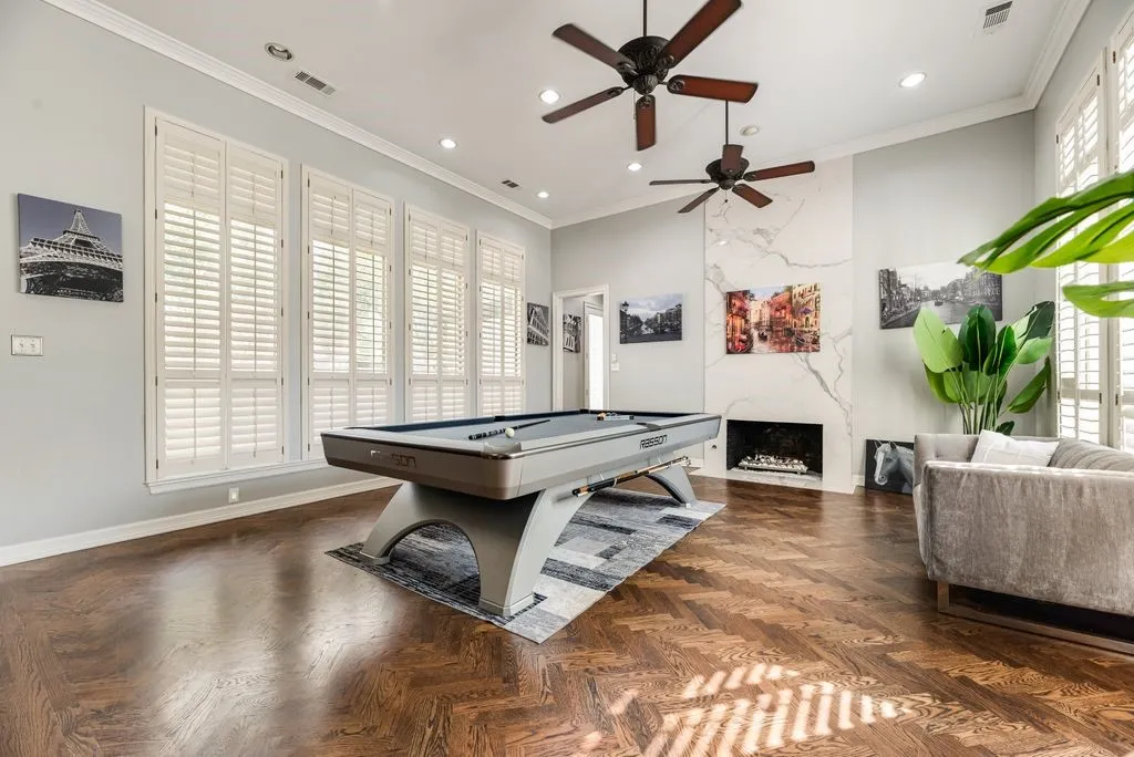 Single Family Residence For Sale in Dallas County , 2217 Clearspring Drive S, Irving, Texas 75063, 4 Bedroom, 4 Bathroom, 3 Garage spaces, 3,569 Sqft, built in 1988, mls#21397881, Real Estate Agent in Irving, Homes For Sale in Dallas county, Homes For Sale in Irving, Realtor in Irving Texas, Real Estate Brokerage Independent Realty Texas, Luminita Cordes Realtor