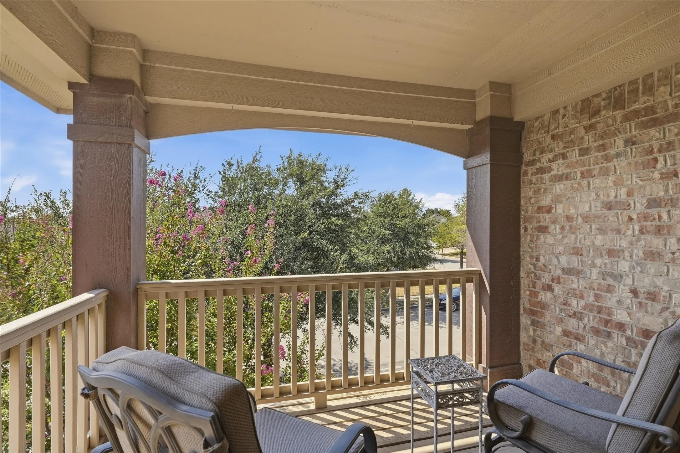 Single Family Residence For Sale in Tarrant County , 305 Mossy Oak Trail, Fort Worth, Texas 76131, 4 Bedroom, 3 Bathroom, 2 Garage spaces, 2,810 Sqft, built in 2009, mls#21391531, Real Estate Agent in Fort Worth, Homes For Sale in Tarrant county, Homes For Sale in Fort Worth, Realtor in Fort Worth Texas, Real Estate Brokerage Independent Realty Texas, Luminita Cordes Realtor