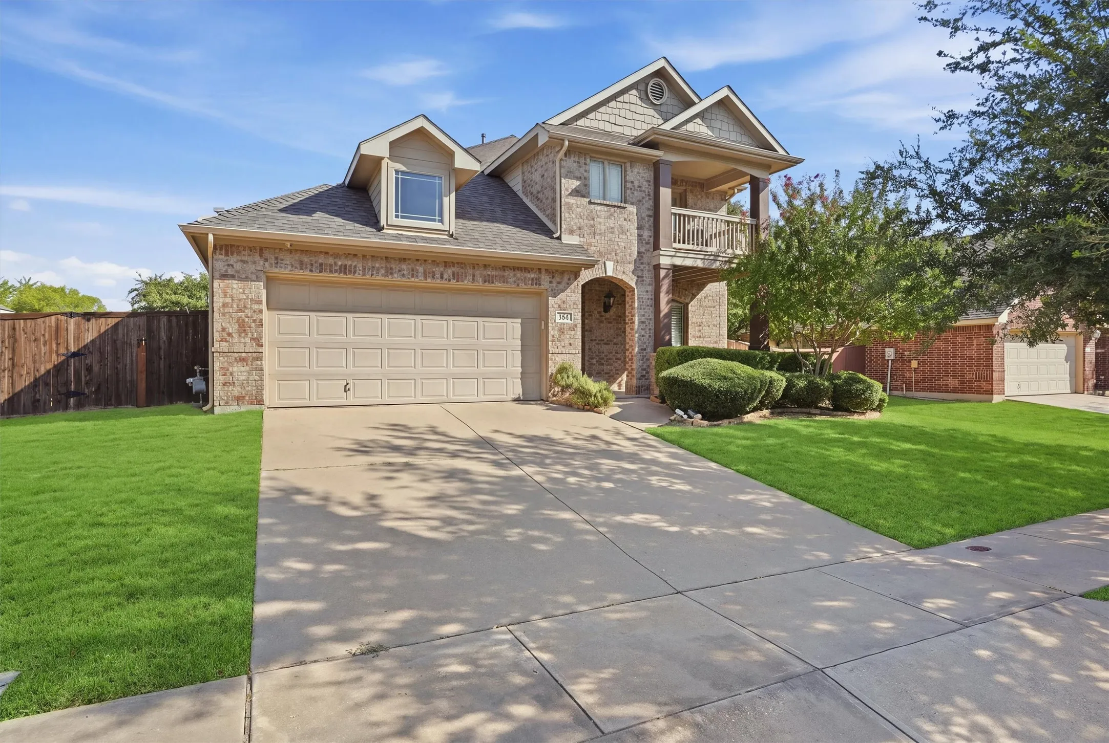 Single Family Residence For Sale in Tarrant County , 305 Mossy Oak Trail, Fort Worth, Texas 76131, 4 Bedroom, 3 Bathroom, 2 Garage spaces, 2,810 Sqft, built in 2009, mls#21391531, Real Estate Agent in Fort Worth, Homes For Sale in Tarrant county, Homes For Sale in Fort Worth, Realtor in Fort Worth Texas, Real Estate Brokerage Independent Realty Texas, Luminita Cordes Realtor