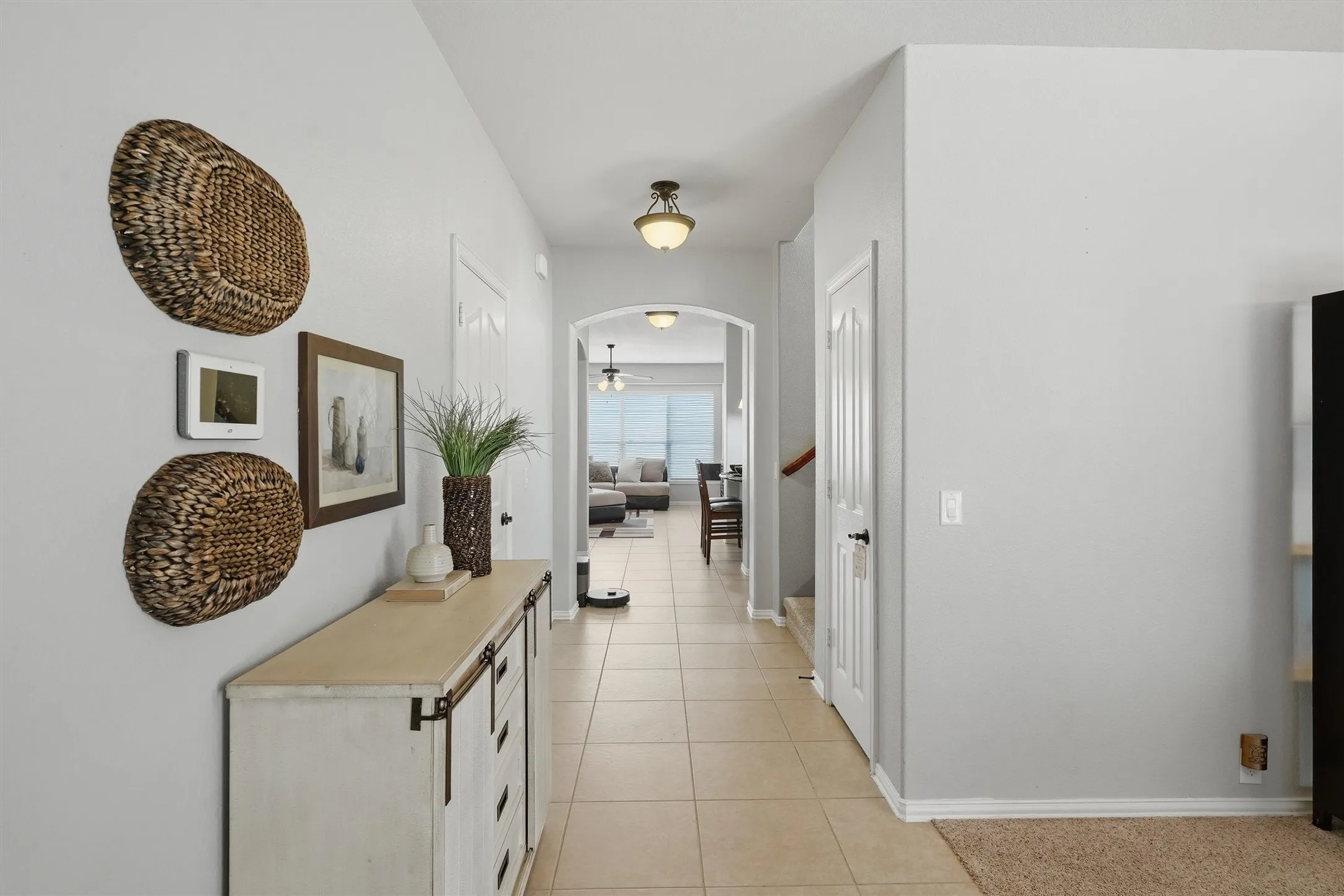 Single Family Residence For Sale in Tarrant County , 305 Mossy Oak Trail, Fort Worth, Texas 76131, 4 Bedroom, 3 Bathroom, 2 Garage spaces, 2,810 Sqft, built in 2009, mls#21391531, Real Estate Agent in Fort Worth, Homes For Sale in Tarrant county, Homes For Sale in Fort Worth, Realtor in Fort Worth Texas, Real Estate Brokerage Independent Realty Texas, Luminita Cordes Realtor