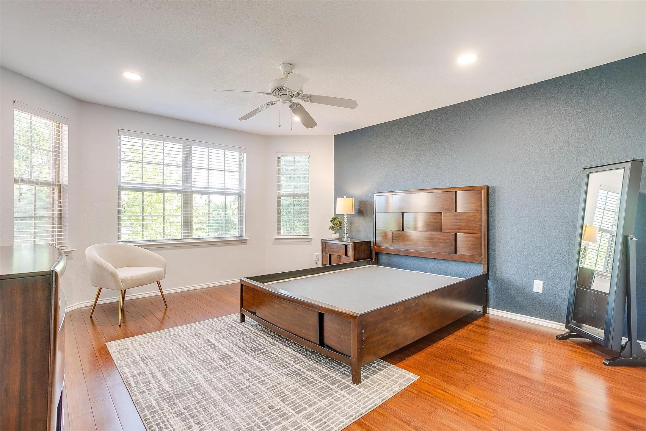 Single Family Residence For Rent in Tarrant County , 7056 Welshman Drive, Fort Worth, Texas 76137, 4 Bedroom, 3 Bathroom, 2 Garage spaces, 3,242 Sqft, built in 2008, mls#21398916, Real Estate Agent in Fort Worth, Homes For Rent in Tarrant county, Homes For Rent in Fort Worth, Realtor in Fort Worth Texas, Real Estate Brokerage Independent Realty Texas, Luminita Cordes Realtor