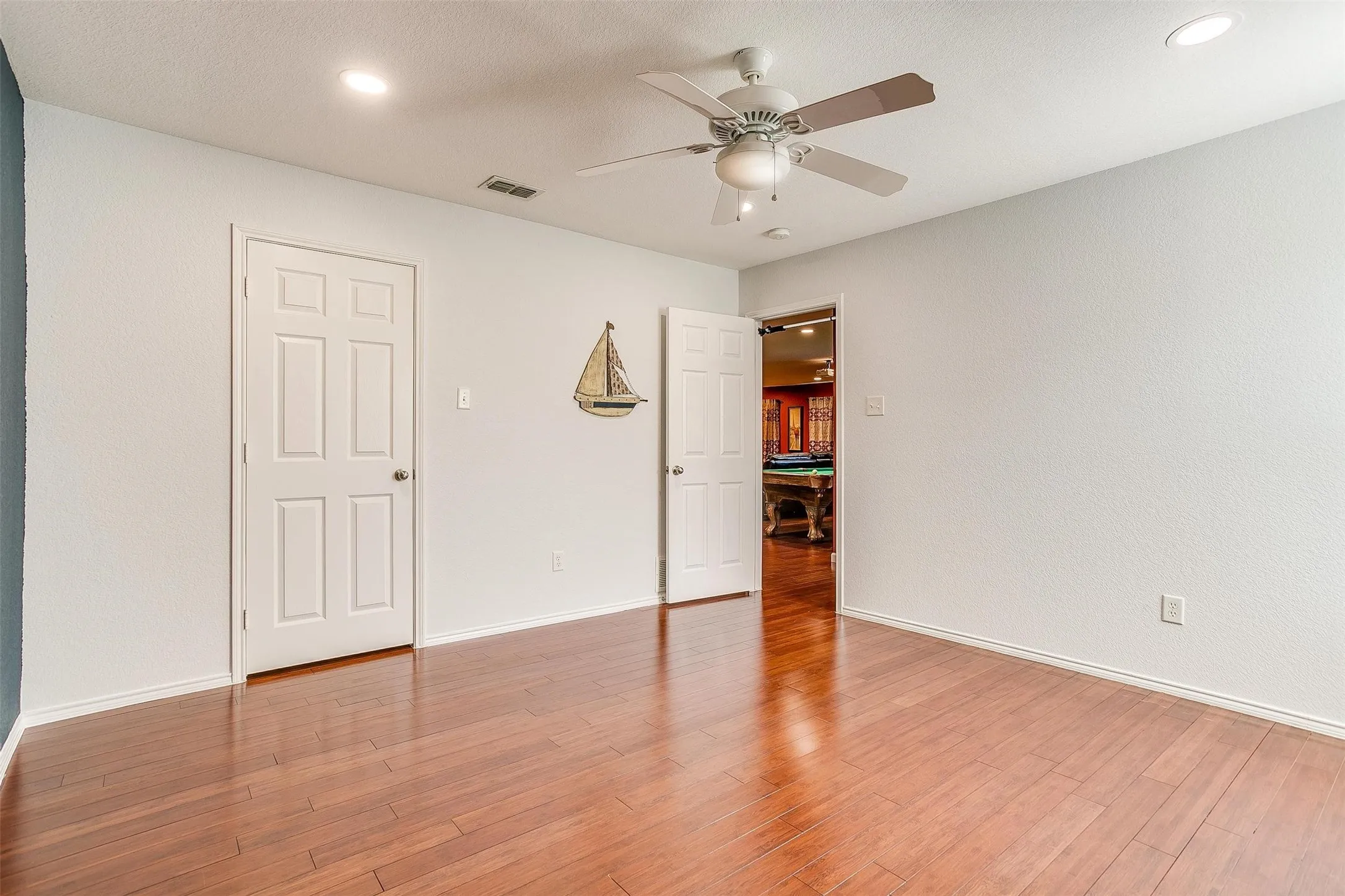Single Family Residence For Rent in Tarrant County , 7056 Welshman Drive, Fort Worth, Texas 76137, 4 Bedroom, 3 Bathroom, 2 Garage spaces, 3,242 Sqft, built in 2008, mls#21398916, Real Estate Agent in Fort Worth, Homes For Rent in Tarrant county, Homes For Rent in Fort Worth, Realtor in Fort Worth Texas, Real Estate Brokerage Independent Realty Texas, Luminita Cordes Realtor