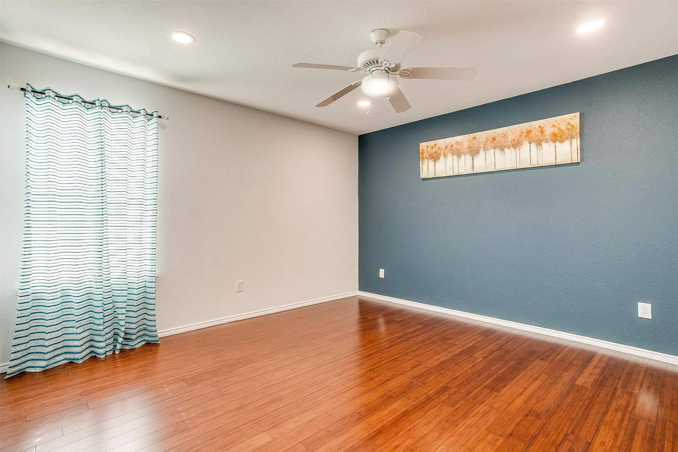 Single Family Residence For Rent in Tarrant County , 7056 Welshman Drive, Fort Worth, Texas 76137, 4 Bedroom, 3 Bathroom, 2 Garage spaces, 3,242 Sqft, built in 2008, mls#21398916, Real Estate Agent in Fort Worth, Homes For Rent in Tarrant county, Homes For Rent in Fort Worth, Realtor in Fort Worth Texas, Real Estate Brokerage Independent Realty Texas, Luminita Cordes Realtor