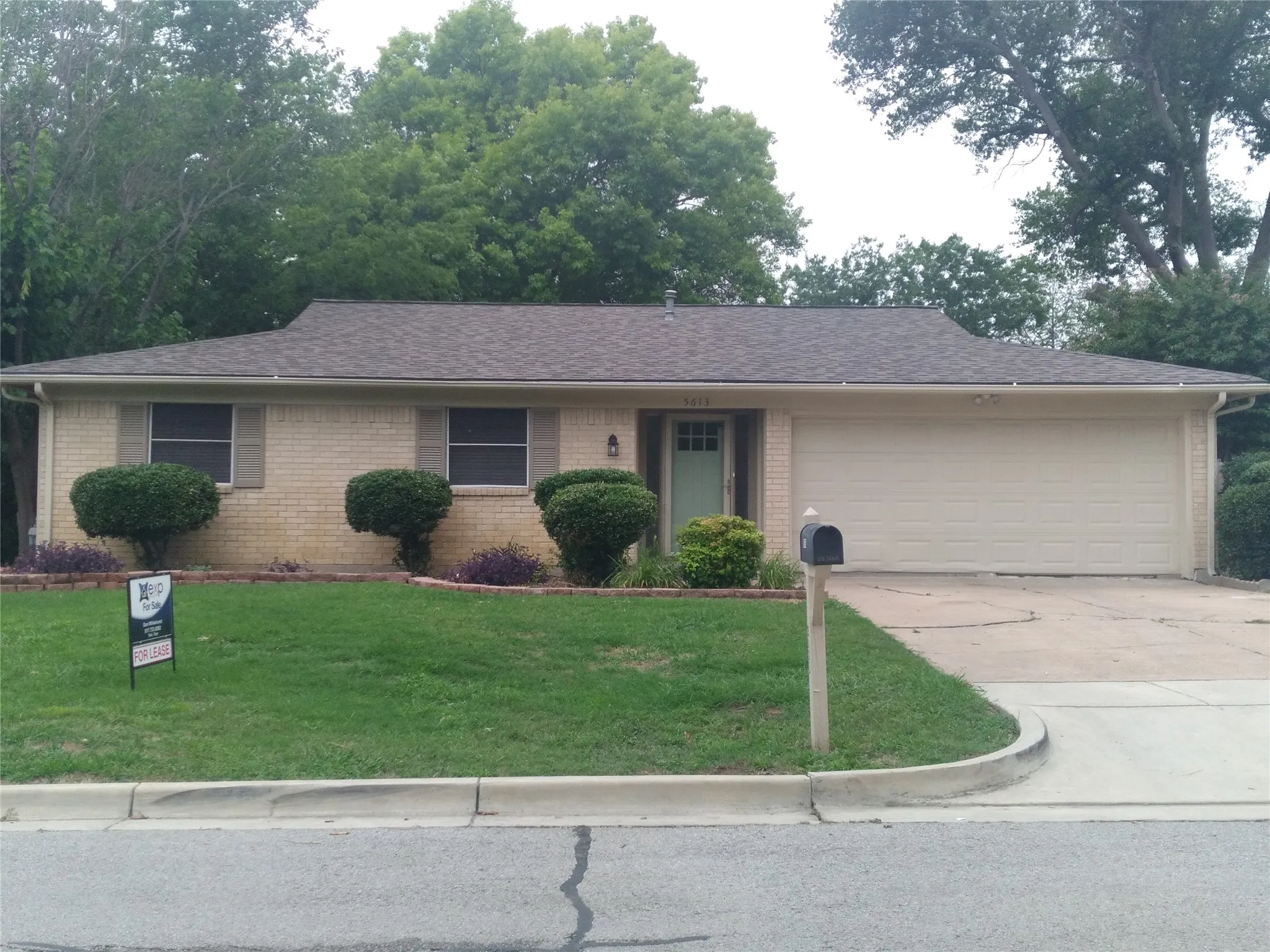 Single Family Residence For Rent in Tarrant County , 5613 Galway Lane, North Richland Hills, Texas 76180, 3 Bedroom, 2 Bathroom, 2 Garage spaces, 1,632 Sqft, built in 1969, mls#21398673, Real Estate Agent in North Richland Hills, Homes For Rent in Tarrant county, Homes For Rent in North Richland Hills, Realtor in North Richland Hills Texas, Real Estate Brokerage Independent Realty Texas, Luminita Cordes Realtor