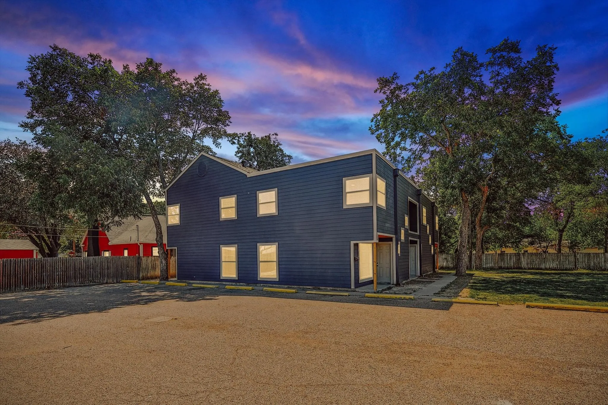 Apartment For Rent in Johnson County , 805 W Chambers Street F, Cleburne, Texas 76033, 2 Bedroom, 2 Bathroom, Garage spaces, 906 Sqft, built in 1984, mls#21398412, Real Estate Agent in Cleburne, Homes For Rent in Johnson county, Homes For Rent in Cleburne, Realtor in Cleburne Texas, Real Estate Brokerage Independent Realty Texas, Luminita Cordes Realtor