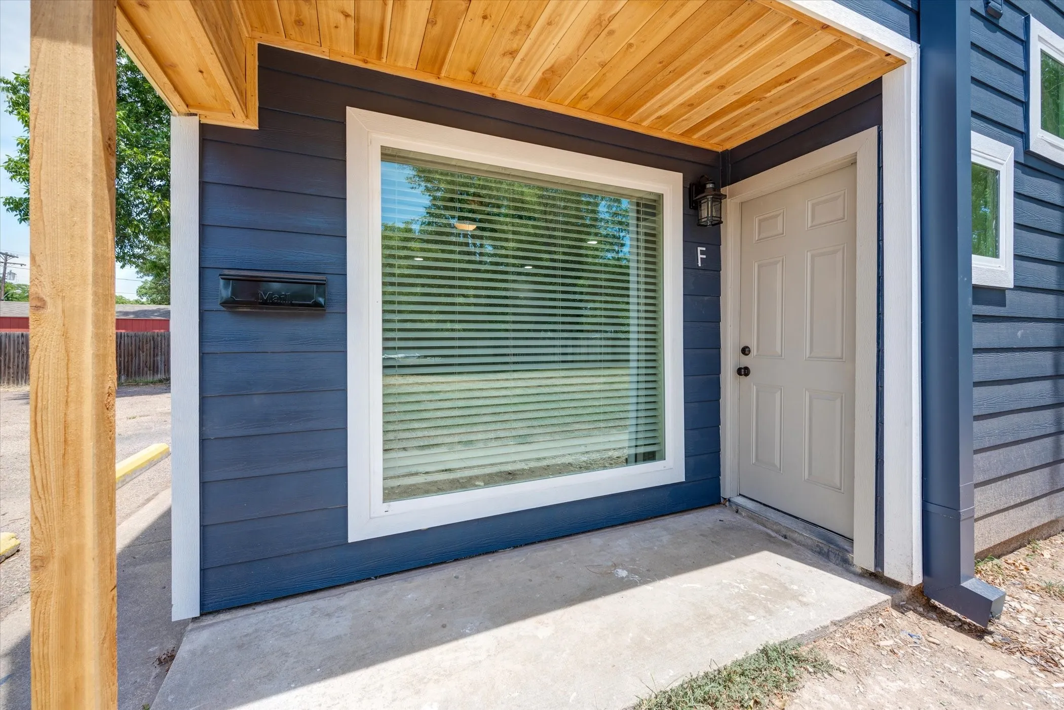 Apartment For Rent in Johnson County , 805 W Chambers Street F, Cleburne, Texas 76033, 2 Bedroom, 2 Bathroom, Garage spaces, 906 Sqft, built in 1984, mls#21398412, Real Estate Agent in Cleburne, Homes For Rent in Johnson county, Homes For Rent in Cleburne, Realtor in Cleburne Texas, Real Estate Brokerage Independent Realty Texas, Luminita Cordes Realtor
