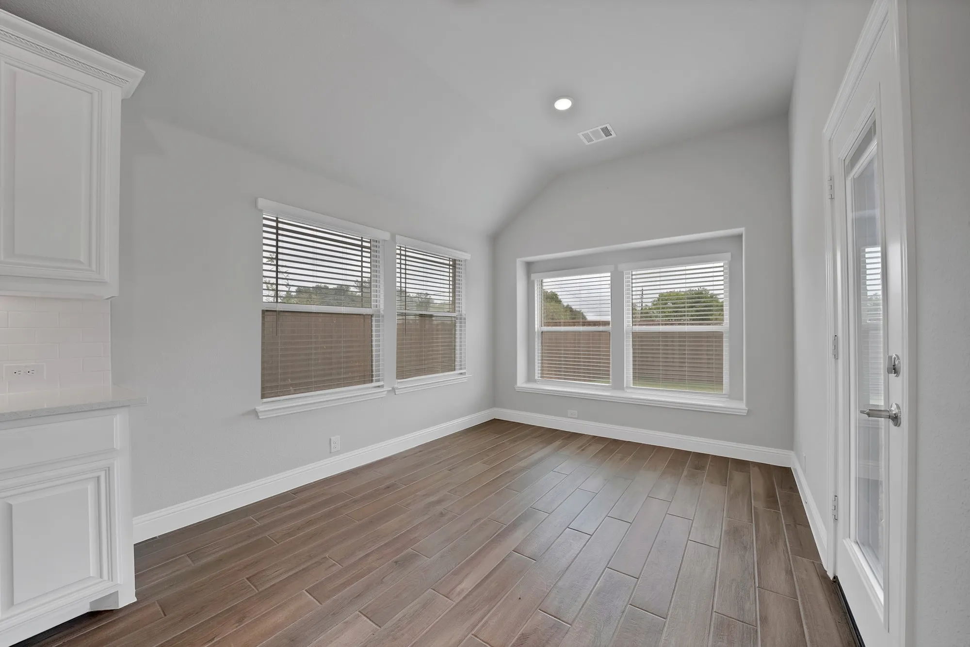 Single Family Residence For Rent in Parker County , 111 Kingfisher Lane, Aledo, Texas 76008, 4 Bedroom, 4 Bathroom, 2 Garage spaces, 3,557 Sqft, built in 2023, mls#21398972, Real Estate Agent in Aledo, Homes For Rent in Parker county, Homes For Rent in Aledo, Realtor in Aledo Texas, Real Estate Brokerage Independent Realty Texas, Luminita Cordes Realtor