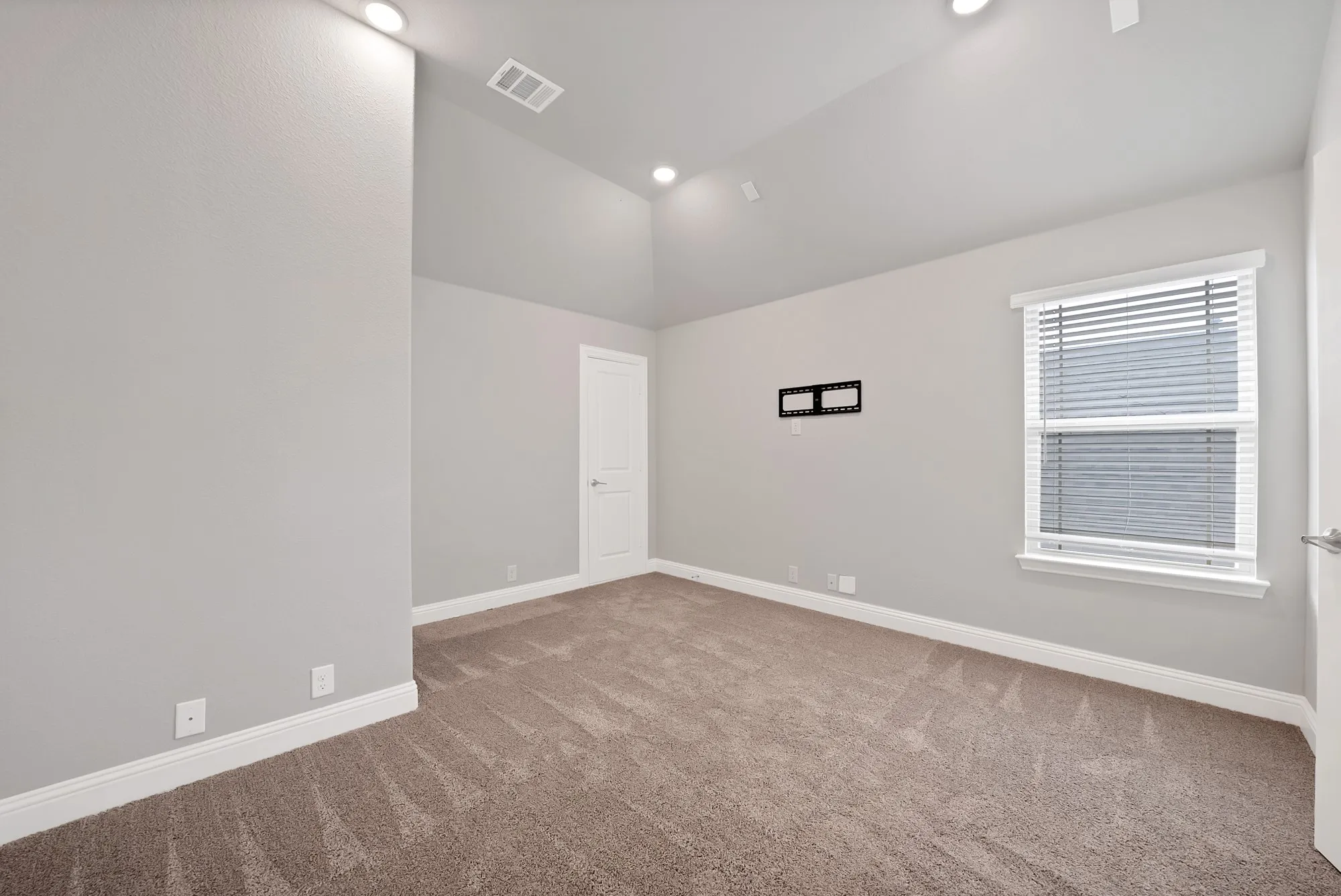 Single Family Residence For Rent in Parker County , 111 Kingfisher Lane, Aledo, Texas 76008, 4 Bedroom, 4 Bathroom, 2 Garage spaces, 3,557 Sqft, built in 2023, mls#21398972, Real Estate Agent in Aledo, Homes For Rent in Parker county, Homes For Rent in Aledo, Realtor in Aledo Texas, Real Estate Brokerage Independent Realty Texas, Luminita Cordes Realtor