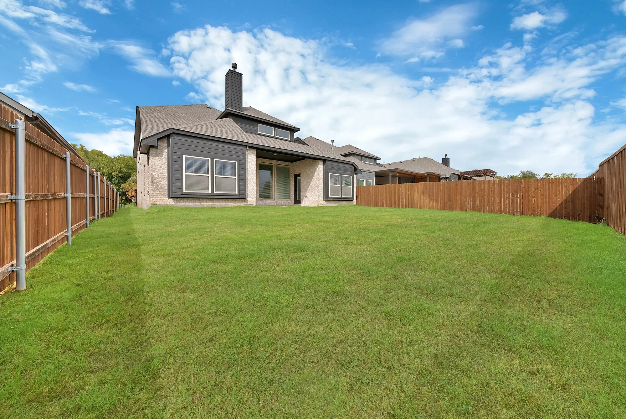 Single Family Residence For Rent in Parker County , 111 Kingfisher Lane, Aledo, Texas 76008, 4 Bedroom, 4 Bathroom, 2 Garage spaces, 3,557 Sqft, built in 2023, mls#21398972, Real Estate Agent in Aledo, Homes For Rent in Parker county, Homes For Rent in Aledo, Realtor in Aledo Texas, Real Estate Brokerage Independent Realty Texas, Luminita Cordes Realtor