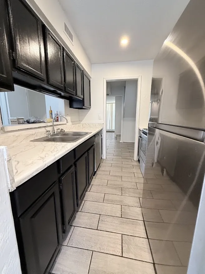 Townhouse For Rent in Dallas County , 7145 Fair Oaks Avenue 34, Dallas, Texas 75231, 3 Bedroom, 3 Bathroom, Garage spaces, 1,303 Sqft, built in 1974, mls#21398921, Real Estate Agent in Dallas, Homes For Rent in Dallas county, Homes For Rent in Dallas, Realtor in Dallas Texas, Real Estate Brokerage Independent Realty Texas, Luminita Cordes Realtor