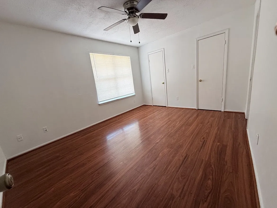 Townhouse For Rent in Dallas County , 7145 Fair Oaks Avenue 34, Dallas, Texas 75231, 3 Bedroom, 3 Bathroom, Garage spaces, 1,303 Sqft, built in 1974, mls#21398921, Real Estate Agent in Dallas, Homes For Rent in Dallas county, Homes For Rent in Dallas, Realtor in Dallas Texas, Real Estate Brokerage Independent Realty Texas, Luminita Cordes Realtor
