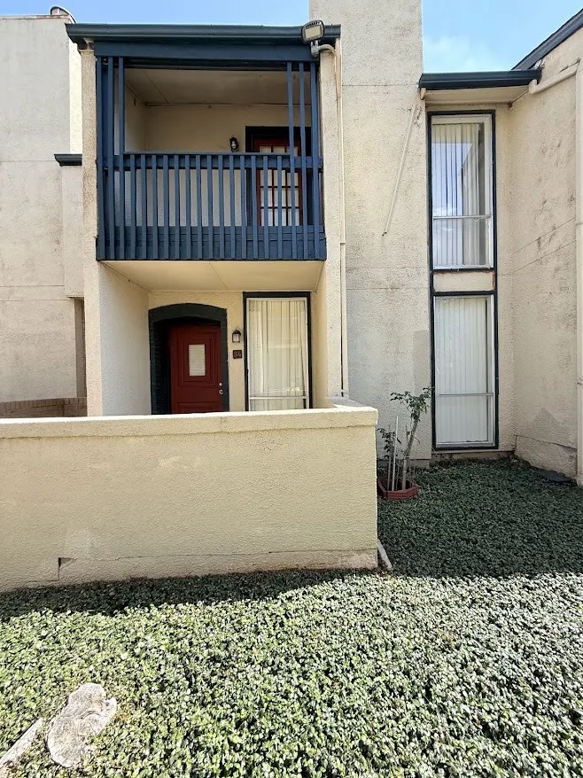 Townhouse For Rent in Dallas County , 7145 Fair Oaks Avenue 34, Dallas, Texas 75231, 3 Bedroom, 3 Bathroom, Garage spaces, 1,303 Sqft, built in 1974, mls#21398921, Real Estate Agent in Dallas, Homes For Rent in Dallas county, Homes For Rent in Dallas, Realtor in Dallas Texas, Real Estate Brokerage Independent Realty Texas, Luminita Cordes Realtor