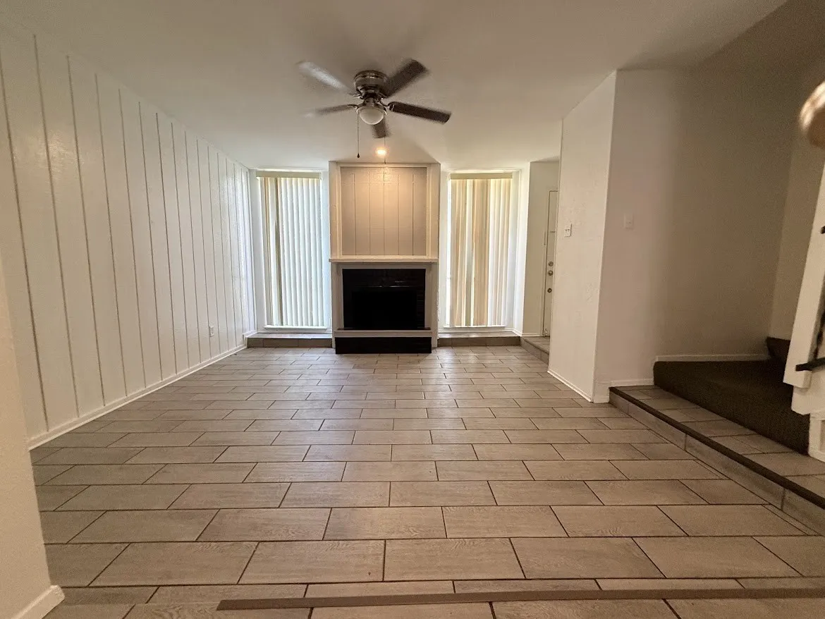 Townhouse For Rent in Dallas County , 7145 Fair Oaks Avenue 34, Dallas, Texas 75231, 3 Bedroom, 3 Bathroom, Garage spaces, 1,303 Sqft, built in 1974, mls#21398921, Real Estate Agent in Dallas, Homes For Rent in Dallas county, Homes For Rent in Dallas, Realtor in Dallas Texas, Real Estate Brokerage Independent Realty Texas, Luminita Cordes Realtor