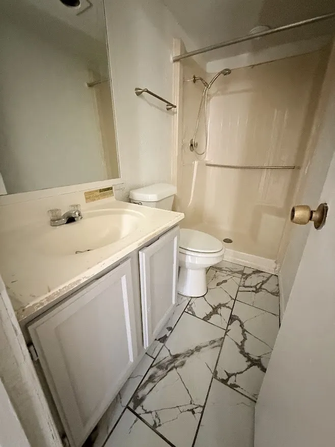 Townhouse For Rent in Dallas County , 7145 Fair Oaks Avenue 34, Dallas, Texas 75231, 3 Bedroom, 3 Bathroom, Garage spaces, 1,303 Sqft, built in 1974, mls#21398921, Real Estate Agent in Dallas, Homes For Rent in Dallas county, Homes For Rent in Dallas, Realtor in Dallas Texas, Real Estate Brokerage Independent Realty Texas, Luminita Cordes Realtor