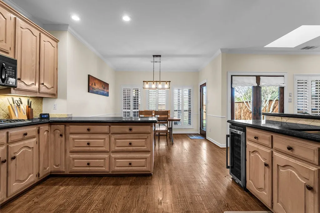 Single Family Residence For Sale in Collin County , 6901 April Way Circle, Plano, Texas 75023, 4 Bedroom, 3 Bathroom, 3 Garage spaces, 3,977 Sqft, built in 1983, mls#21398840, Real Estate Agent in Plano, Homes For Sale in Collin county, Homes For Sale in Plano, Realtor in Plano Texas, Real Estate Brokerage Independent Realty Texas, Luminita Cordes Realtor