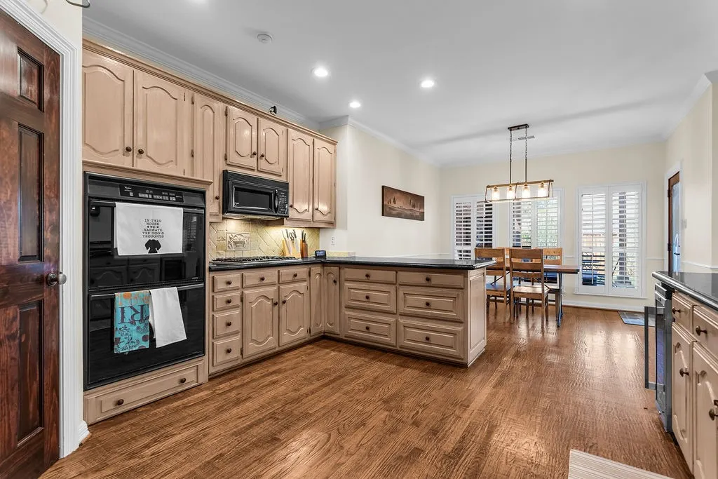 Single Family Residence For Sale in Collin County , 6901 April Way Circle, Plano, Texas 75023, 4 Bedroom, 3 Bathroom, 3 Garage spaces, 3,977 Sqft, built in 1983, mls#21398840, Real Estate Agent in Plano, Homes For Sale in Collin county, Homes For Sale in Plano, Realtor in Plano Texas, Real Estate Brokerage Independent Realty Texas, Luminita Cordes Realtor