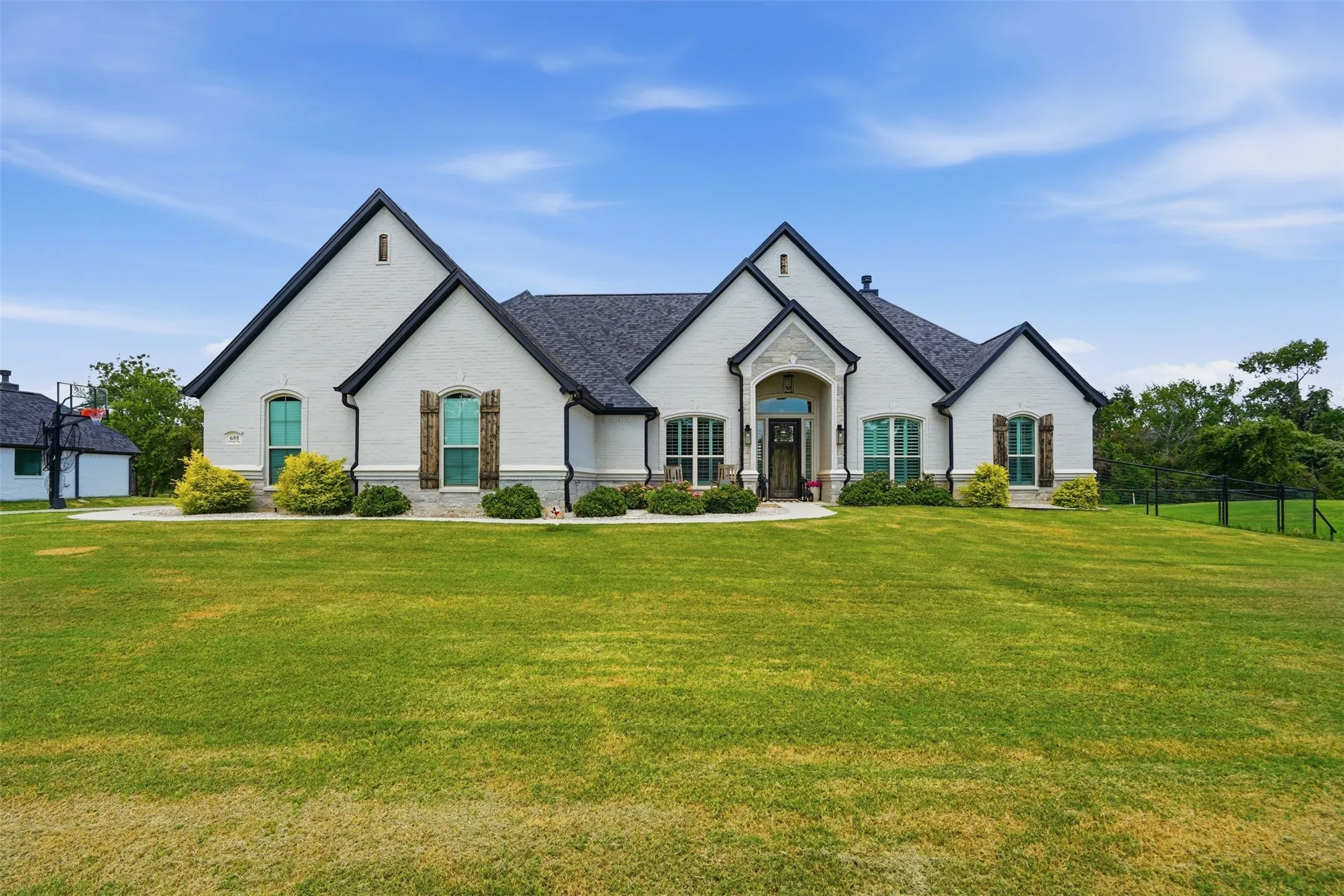 Single Family Residence For Rent in Parker County , 655 Winkler Way, Springtown, Texas 76082, 4 Bedroom, 2 Bathroom, 3 Garage spaces, 2,418 Sqft, built in 2022, mls#21398626, Real Estate Agent in Springtown, Homes For Rent in Parker county, Homes For Rent in Springtown, Realtor in Springtown Texas, Real Estate Brokerage Independent Realty Texas, Luminita Cordes Realtor
