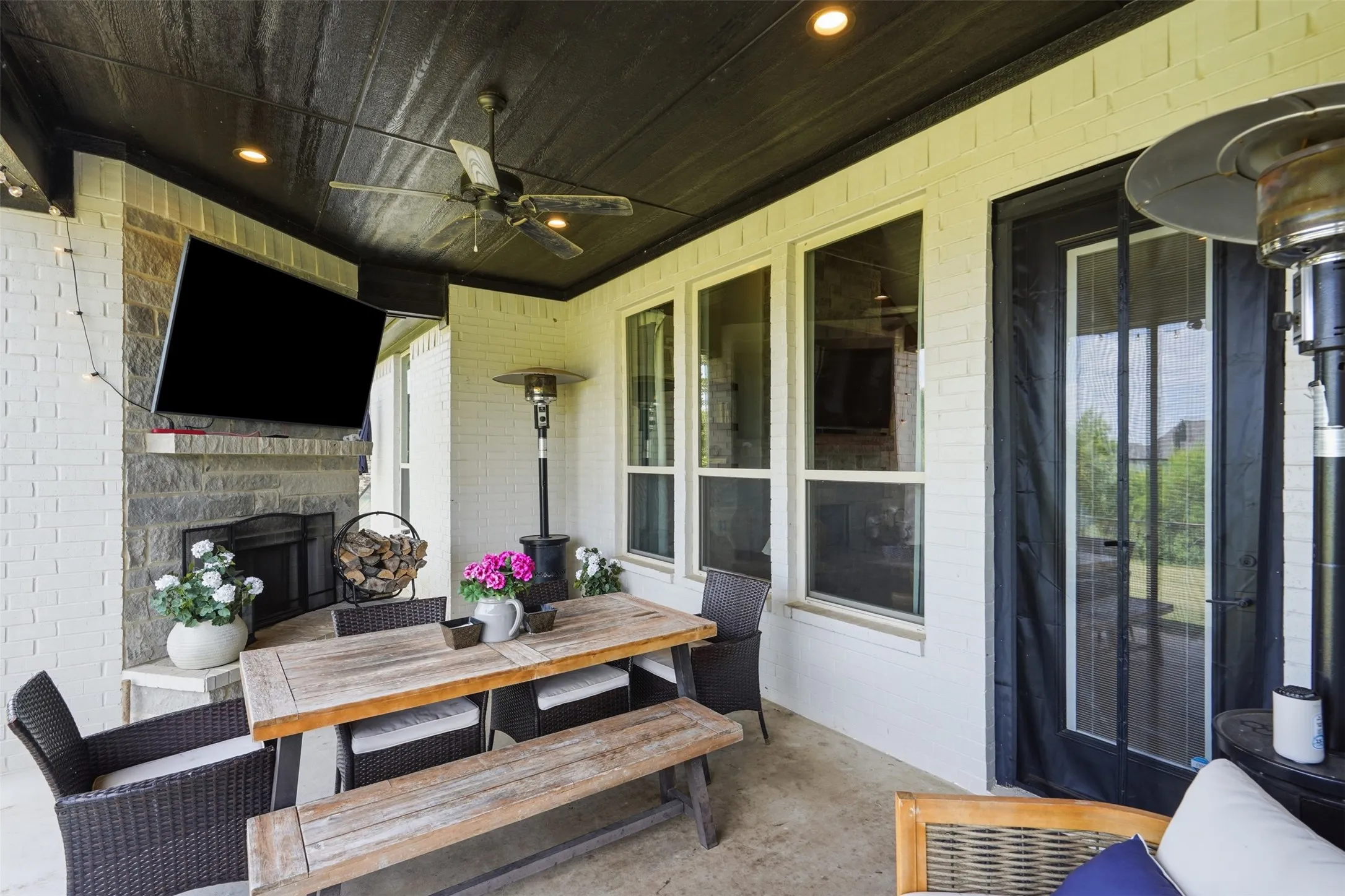 Single Family Residence For Rent in Parker County , 655 Winkler Way, Springtown, Texas 76082, 4 Bedroom, 2 Bathroom, 3 Garage spaces, 2,418 Sqft, built in 2022, mls#21398626, Real Estate Agent in Springtown, Homes For Rent in Parker county, Homes For Rent in Springtown, Realtor in Springtown Texas, Real Estate Brokerage Independent Realty Texas, Luminita Cordes Realtor