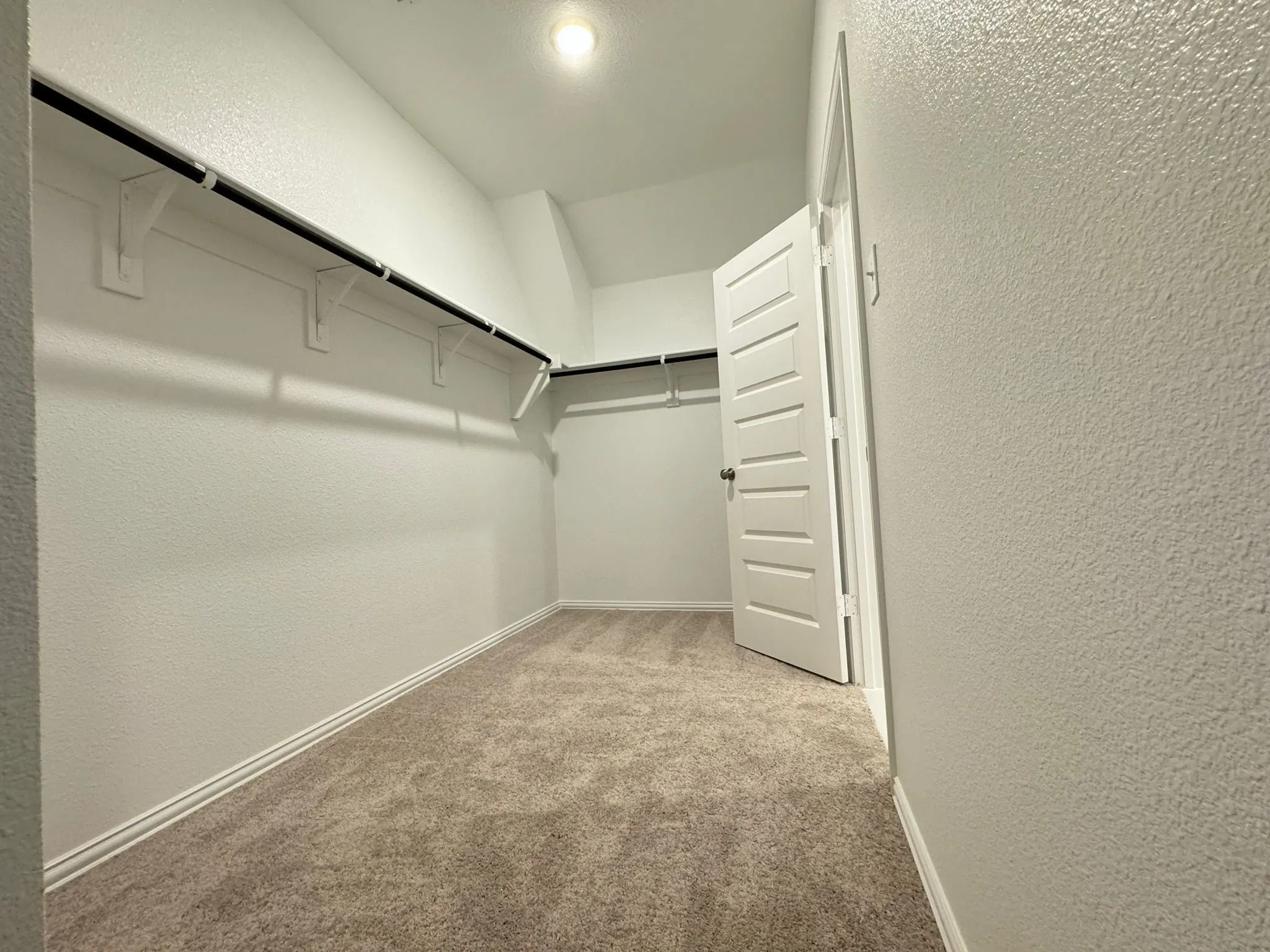 Single Family Residence For Rent in Grayson County , 2018 Sycamore ridge Trail, Van Alstyne, Texas 75495, 4 Bedroom, 2 Bathroom, 2 Garage spaces, 2,213 Sqft, built in 2024, mls#21398520, Real Estate Agent in Van Alstyne, Homes For Rent in Grayson county, Homes For Rent in Van Alstyne, Realtor in Van Alstyne Texas, Real Estate Brokerage Independent Realty Texas, Luminita Cordes Realtor