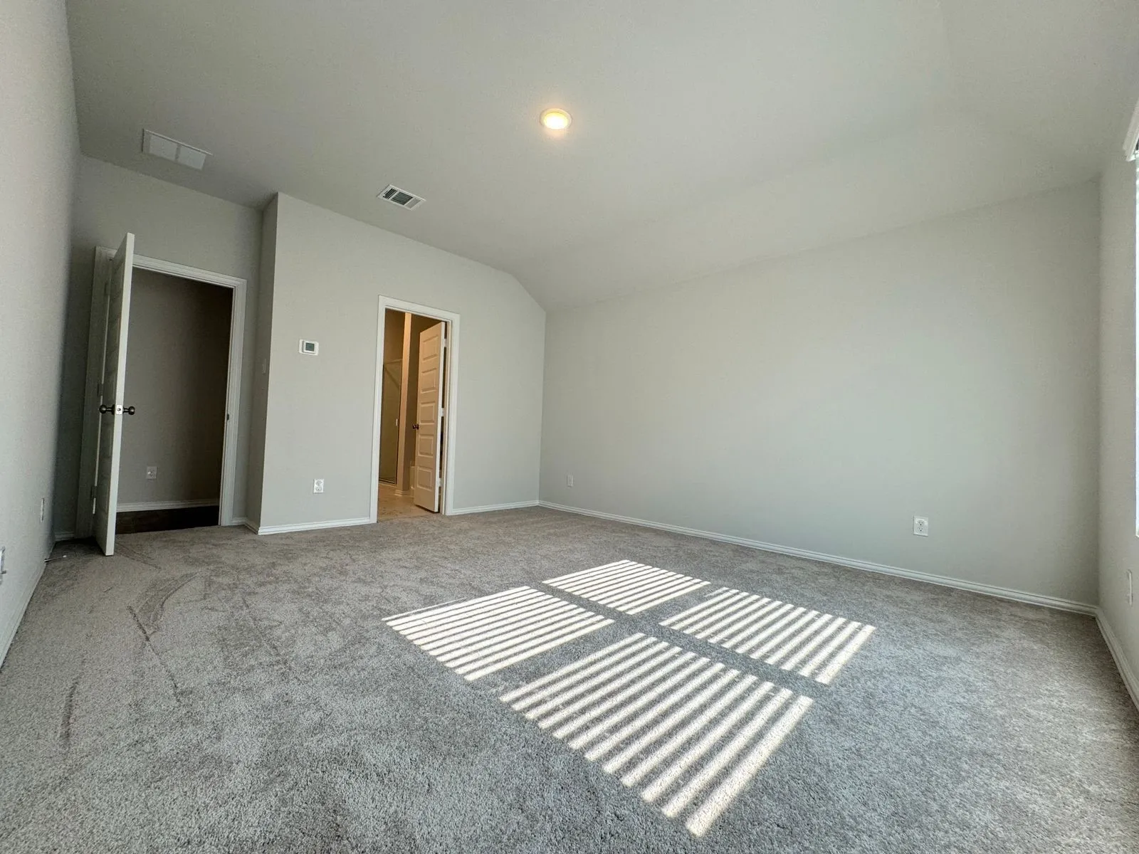 Single Family Residence For Rent in Grayson County , 2018 Sycamore ridge Trail, Van Alstyne, Texas 75495, 4 Bedroom, 2 Bathroom, 2 Garage spaces, 2,213 Sqft, built in 2024, mls#21398520, Real Estate Agent in Van Alstyne, Homes For Rent in Grayson county, Homes For Rent in Van Alstyne, Realtor in Van Alstyne Texas, Real Estate Brokerage Independent Realty Texas, Luminita Cordes Realtor