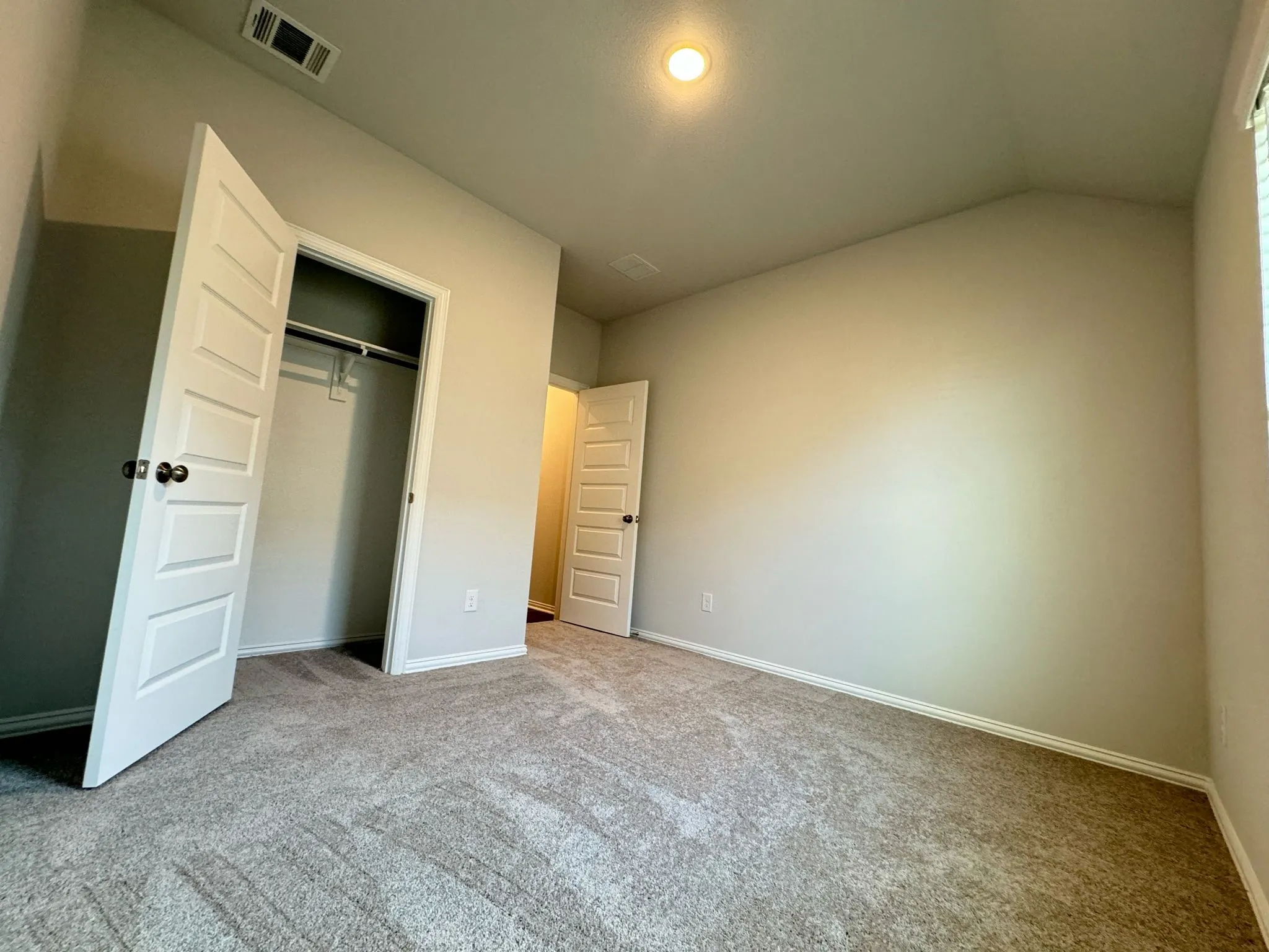 Single Family Residence For Rent in Grayson County , 2018 Sycamore ridge Trail, Van Alstyne, Texas 75495, 4 Bedroom, 2 Bathroom, 2 Garage spaces, 2,213 Sqft, built in 2024, mls#21398520, Real Estate Agent in Van Alstyne, Homes For Rent in Grayson county, Homes For Rent in Van Alstyne, Realtor in Van Alstyne Texas, Real Estate Brokerage Independent Realty Texas, Luminita Cordes Realtor