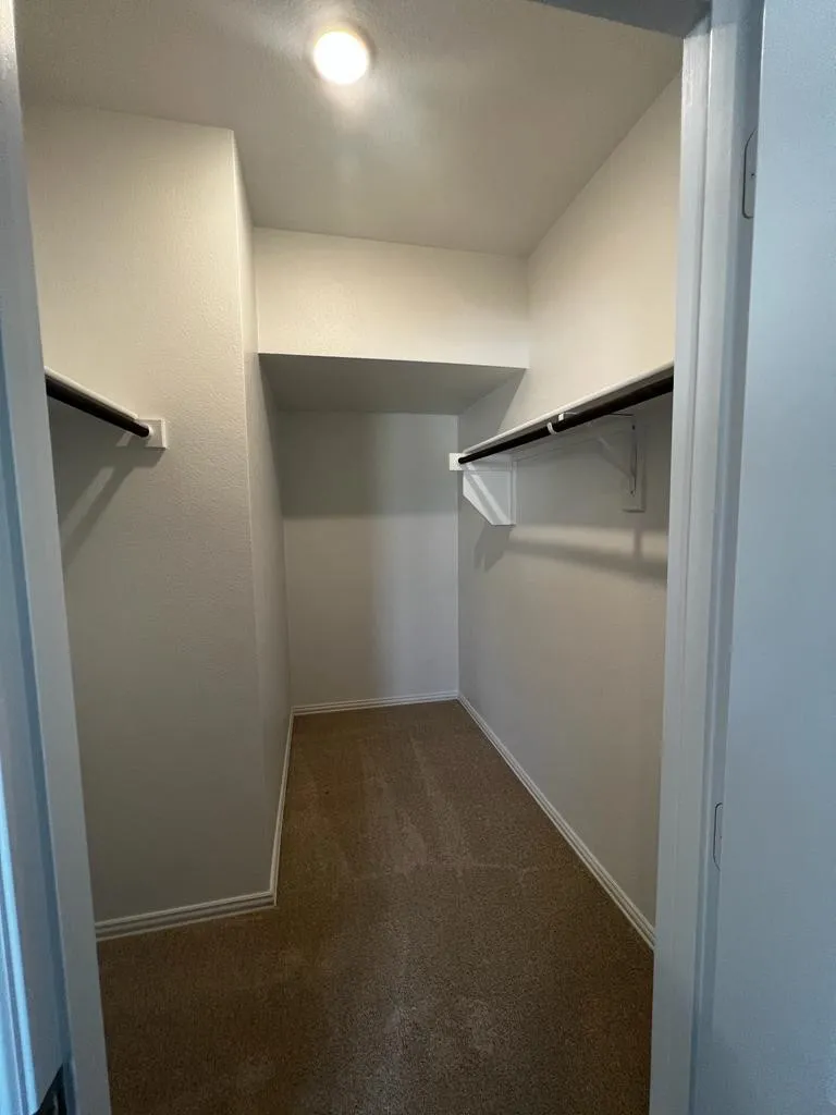 Single Family Residence For Rent in Grayson County , 553 Hickory ridge Drive, Van Alstyne, Texas 75495, 5 Bedroom, 3 Bathroom, 2 Garage spaces, 2,483 Sqft, built in 2023, mls#21398714, Real Estate Agent in Van Alstyne, Homes For Rent in Grayson county, Homes For Rent in Van Alstyne, Realtor in Van Alstyne Texas, Real Estate Brokerage Independent Realty Texas, Luminita Cordes Realtor