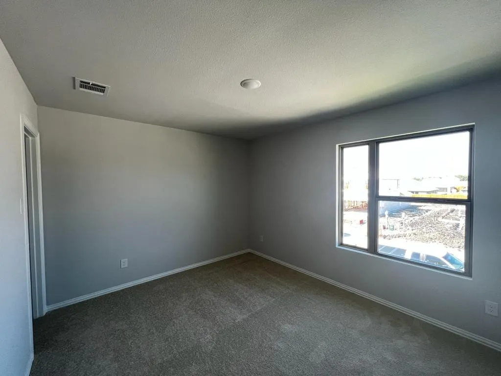 Single Family Residence For Rent in Grayson County , 553 Hickory ridge Drive, Van Alstyne, Texas 75495, 5 Bedroom, 3 Bathroom, 2 Garage spaces, 2,483 Sqft, built in 2023, mls#21398714, Real Estate Agent in Van Alstyne, Homes For Rent in Grayson county, Homes For Rent in Van Alstyne, Realtor in Van Alstyne Texas, Real Estate Brokerage Independent Realty Texas, Luminita Cordes Realtor