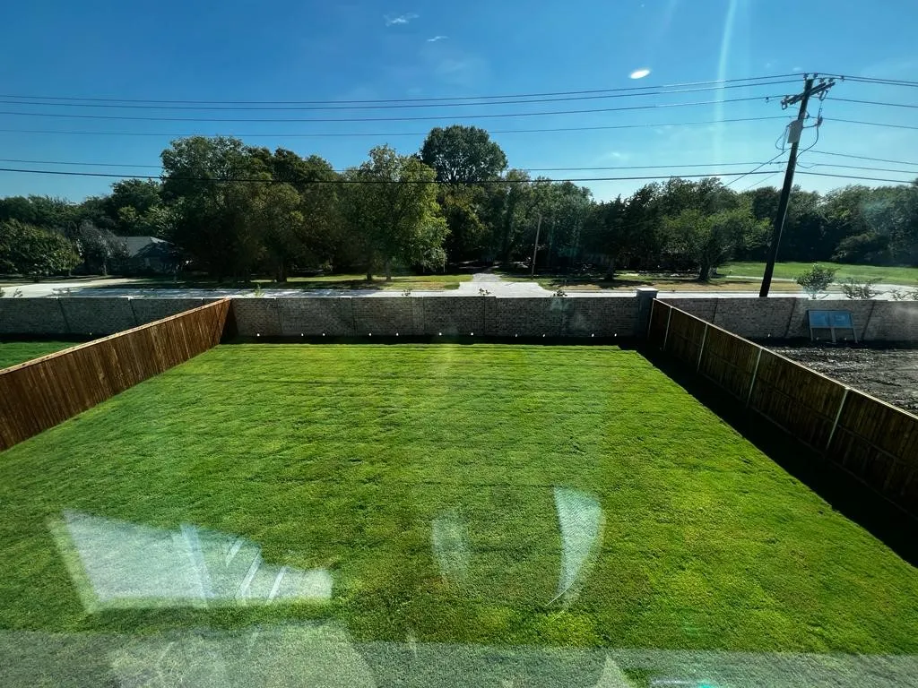 Single Family Residence For Rent in Grayson County , 553 Hickory ridge Drive, Van Alstyne, Texas 75495, 5 Bedroom, 3 Bathroom, 2 Garage spaces, 2,483 Sqft, built in 2023, mls#21398714, Real Estate Agent in Van Alstyne, Homes For Rent in Grayson county, Homes For Rent in Van Alstyne, Realtor in Van Alstyne Texas, Real Estate Brokerage Independent Realty Texas, Luminita Cordes Realtor