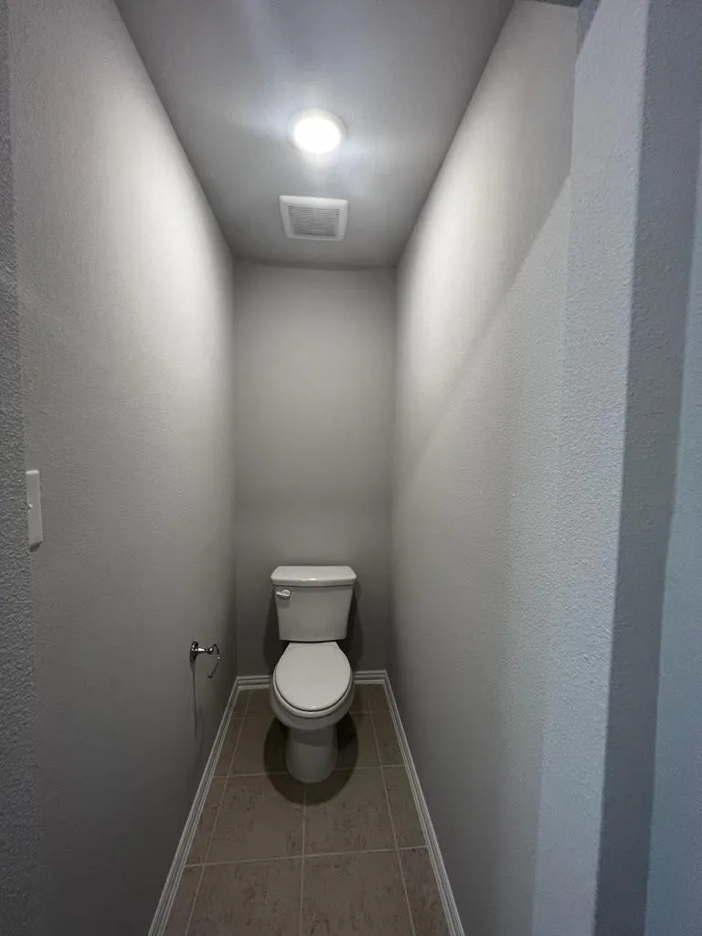 Single Family Residence For Rent in Grayson County , 553 Hickory ridge Drive, Van Alstyne, Texas 75495, 5 Bedroom, 3 Bathroom, 2 Garage spaces, 2,483 Sqft, built in 2023, mls#21398714, Real Estate Agent in Van Alstyne, Homes For Rent in Grayson county, Homes For Rent in Van Alstyne, Realtor in Van Alstyne Texas, Real Estate Brokerage Independent Realty Texas, Luminita Cordes Realtor
