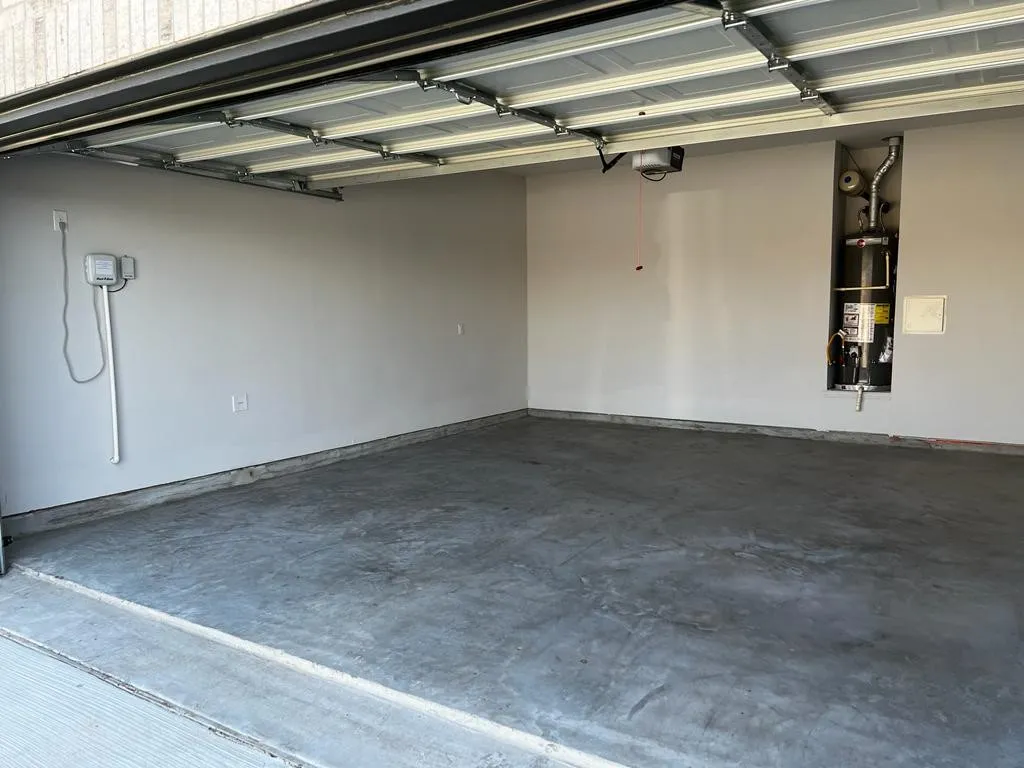 Single Family Residence For Rent in Grayson County , 553 Hickory ridge Drive, Van Alstyne, Texas 75495, 5 Bedroom, 3 Bathroom, 2 Garage spaces, 2,483 Sqft, built in 2023, mls#21398714, Real Estate Agent in Van Alstyne, Homes For Rent in Grayson county, Homes For Rent in Van Alstyne, Realtor in Van Alstyne Texas, Real Estate Brokerage Independent Realty Texas, Luminita Cordes Realtor