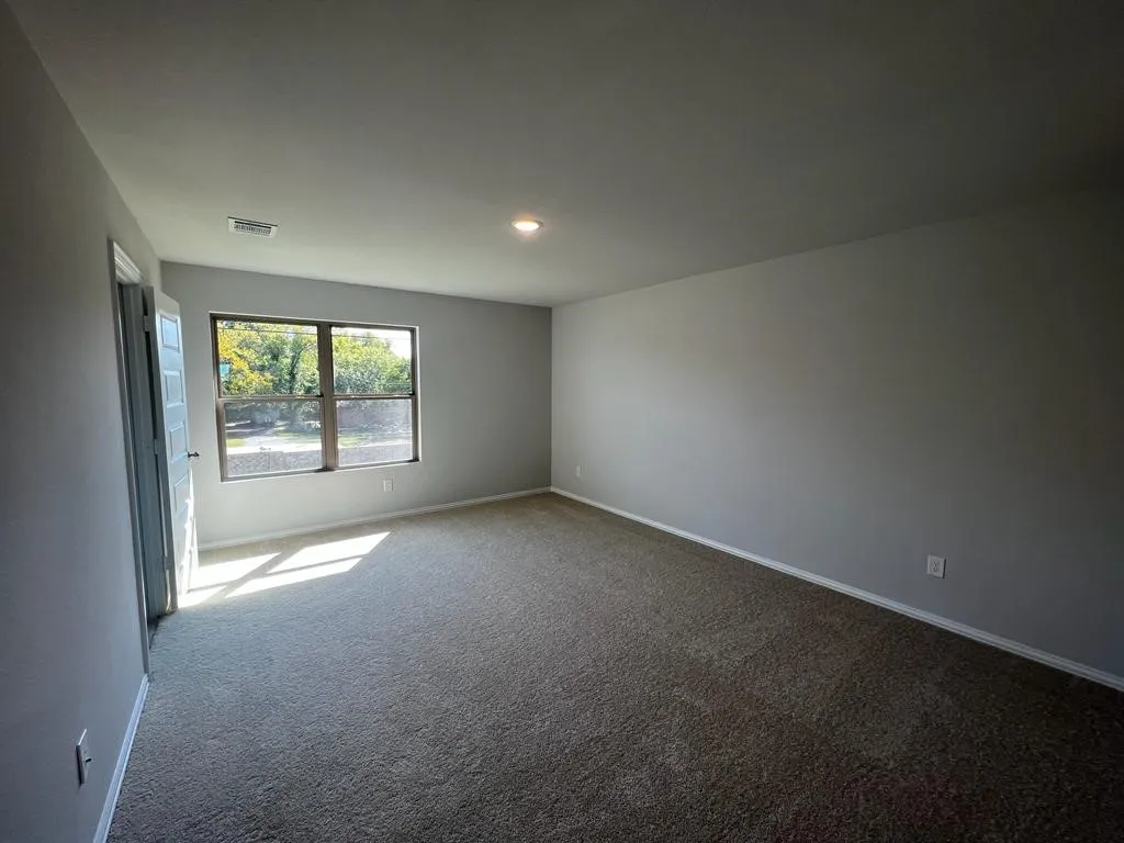Single Family Residence For Rent in Grayson County , 553 Hickory ridge Drive, Van Alstyne, Texas 75495, 5 Bedroom, 3 Bathroom, 2 Garage spaces, 2,483 Sqft, built in 2023, mls#21398714, Real Estate Agent in Van Alstyne, Homes For Rent in Grayson county, Homes For Rent in Van Alstyne, Realtor in Van Alstyne Texas, Real Estate Brokerage Independent Realty Texas, Luminita Cordes Realtor