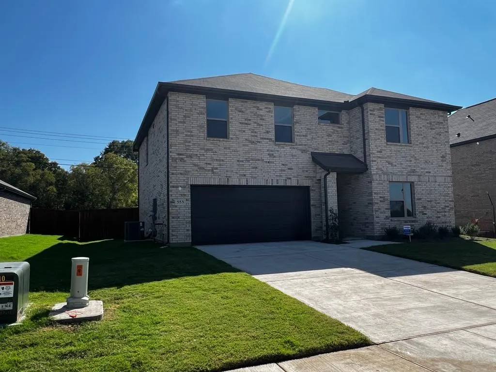 Single Family Residence For Rent in Grayson County , 553 Hickory ridge Drive, Van Alstyne, Texas 75495, 5 Bedroom, 3 Bathroom, 2 Garage spaces, 2,483 Sqft, built in 2023, mls#21398714, Real Estate Agent in Van Alstyne, Homes For Rent in Grayson county, Homes For Rent in Van Alstyne, Realtor in Van Alstyne Texas, Real Estate Brokerage Independent Realty Texas, Luminita Cordes Realtor