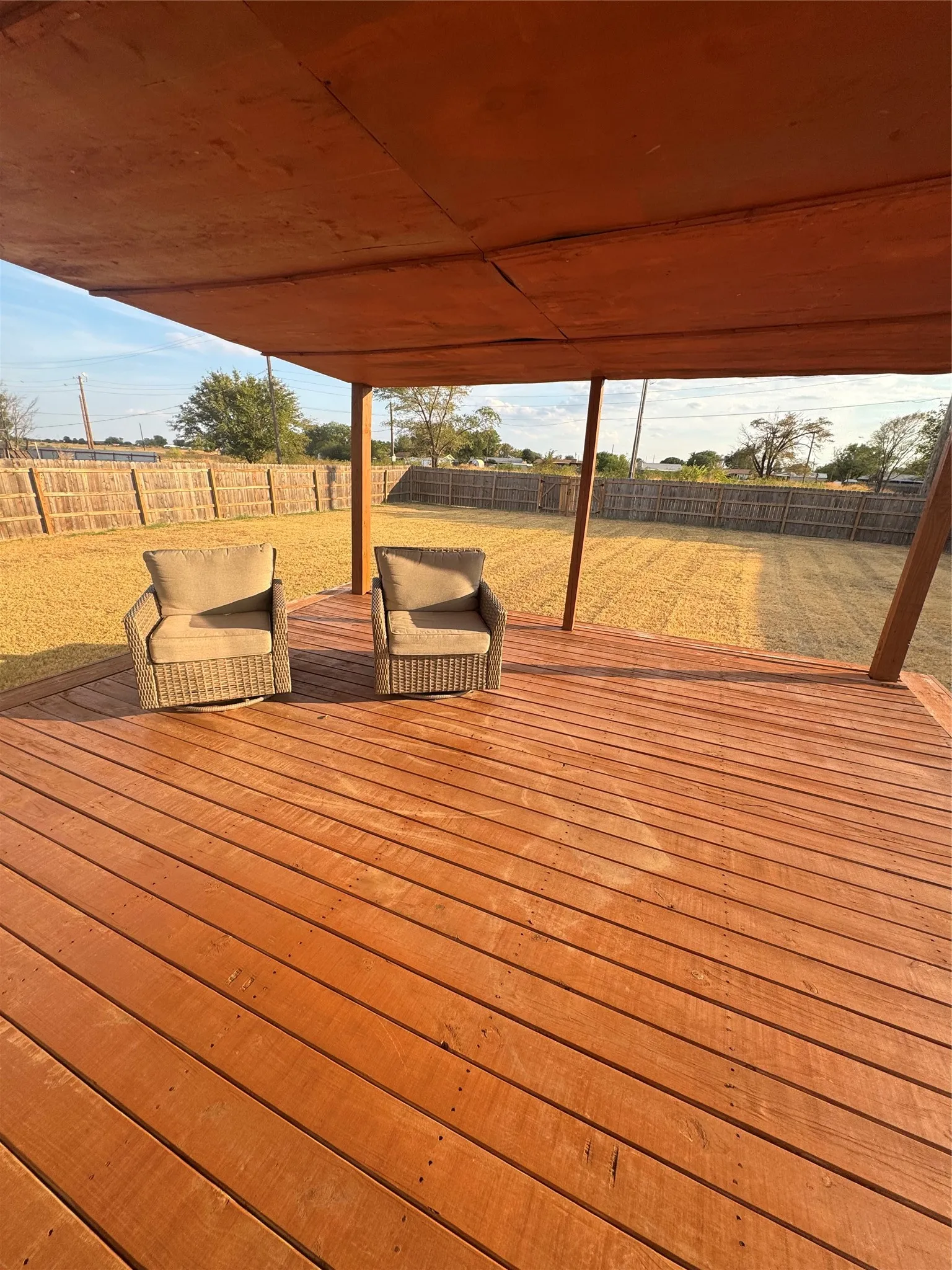 Manufactured Home For Sale in Hardeman County , 1105 W 13th Street, Quanah, Texas 79252, 3 Bedroom, 2 Bathroom, Garage spaces, 1,536 Sqft, built in 2023, mls#21398990, Real Estate Agent in Quanah, Homes For Sale in Hardeman county, Homes For Sale in Quanah, Realtor in Quanah Texas, Real Estate Brokerage Independent Realty Texas, Luminita Cordes Realtor