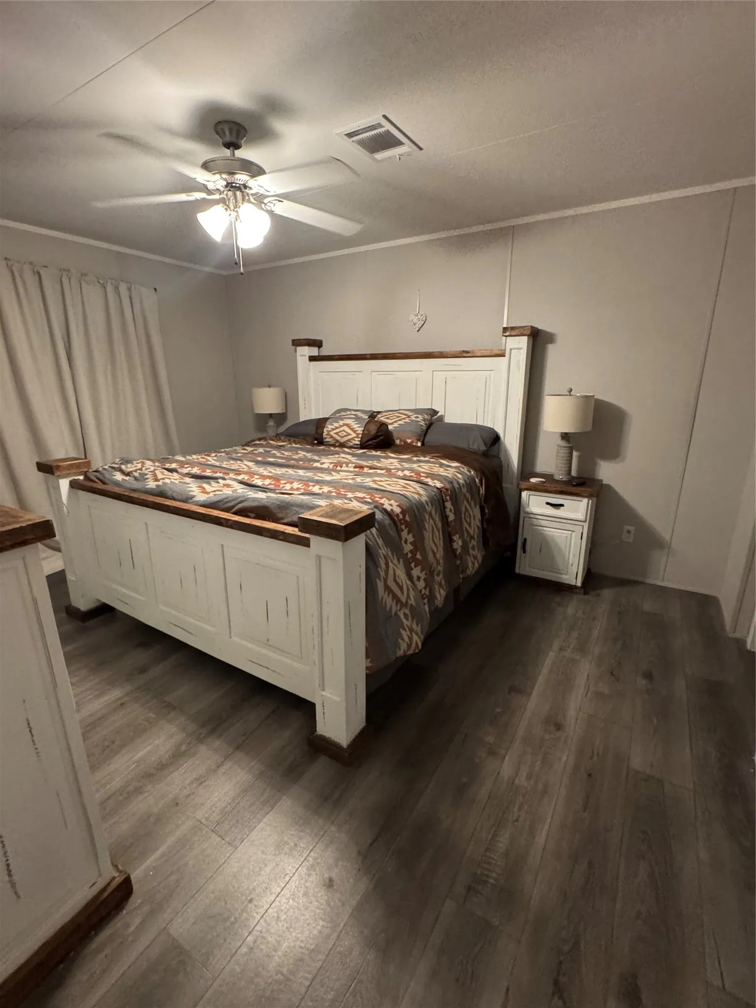 Manufactured Home For Sale in Hardeman County , 1105 W 13th Street, Quanah, Texas 79252, 3 Bedroom, 2 Bathroom, Garage spaces, 1,536 Sqft, built in 2023, mls#21398990, Real Estate Agent in Quanah, Homes For Sale in Hardeman county, Homes For Sale in Quanah, Realtor in Quanah Texas, Real Estate Brokerage Independent Realty Texas, Luminita Cordes Realtor