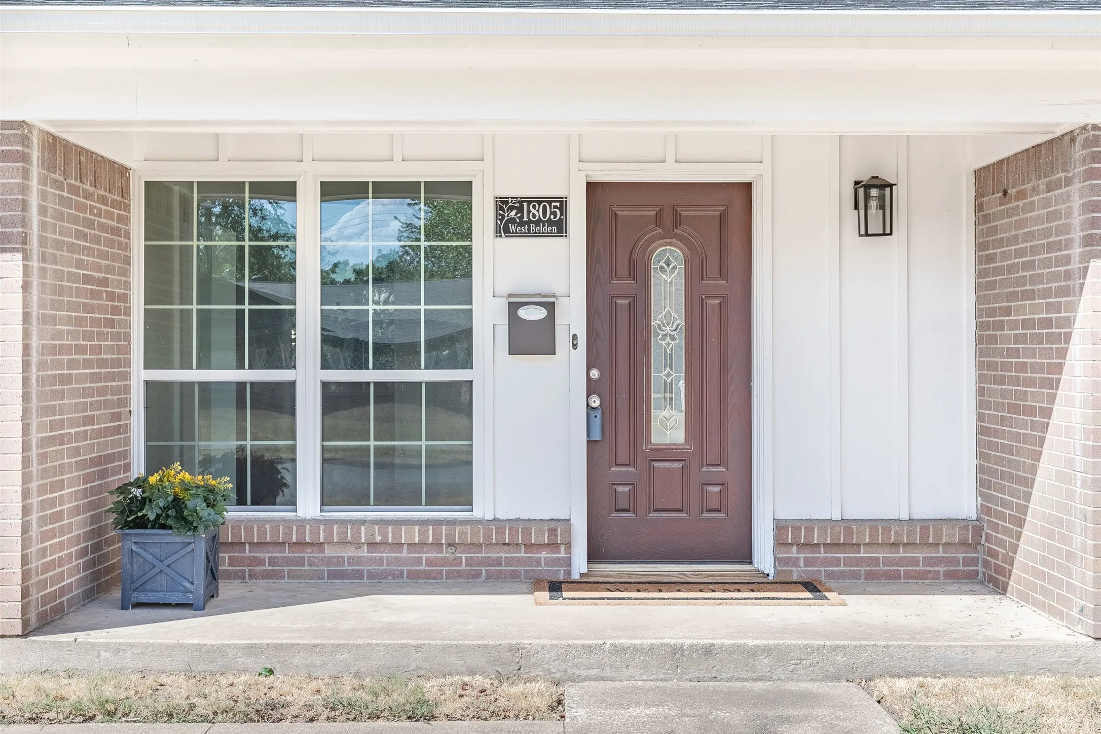 Single Family Residence For Sale in Grayson County , 1805 W Belden, Sherman, Texas 75092, 3 Bedroom, 2 Bathroom, Garage spaces, 1,654 Sqft, built in 1960, mls#21390564, Real Estate Agent in Sherman, Homes For Sale in Grayson county, Homes For Sale in Sherman, Realtor in Sherman Texas, Real Estate Brokerage Independent Realty Texas, Luminita Cordes Realtor